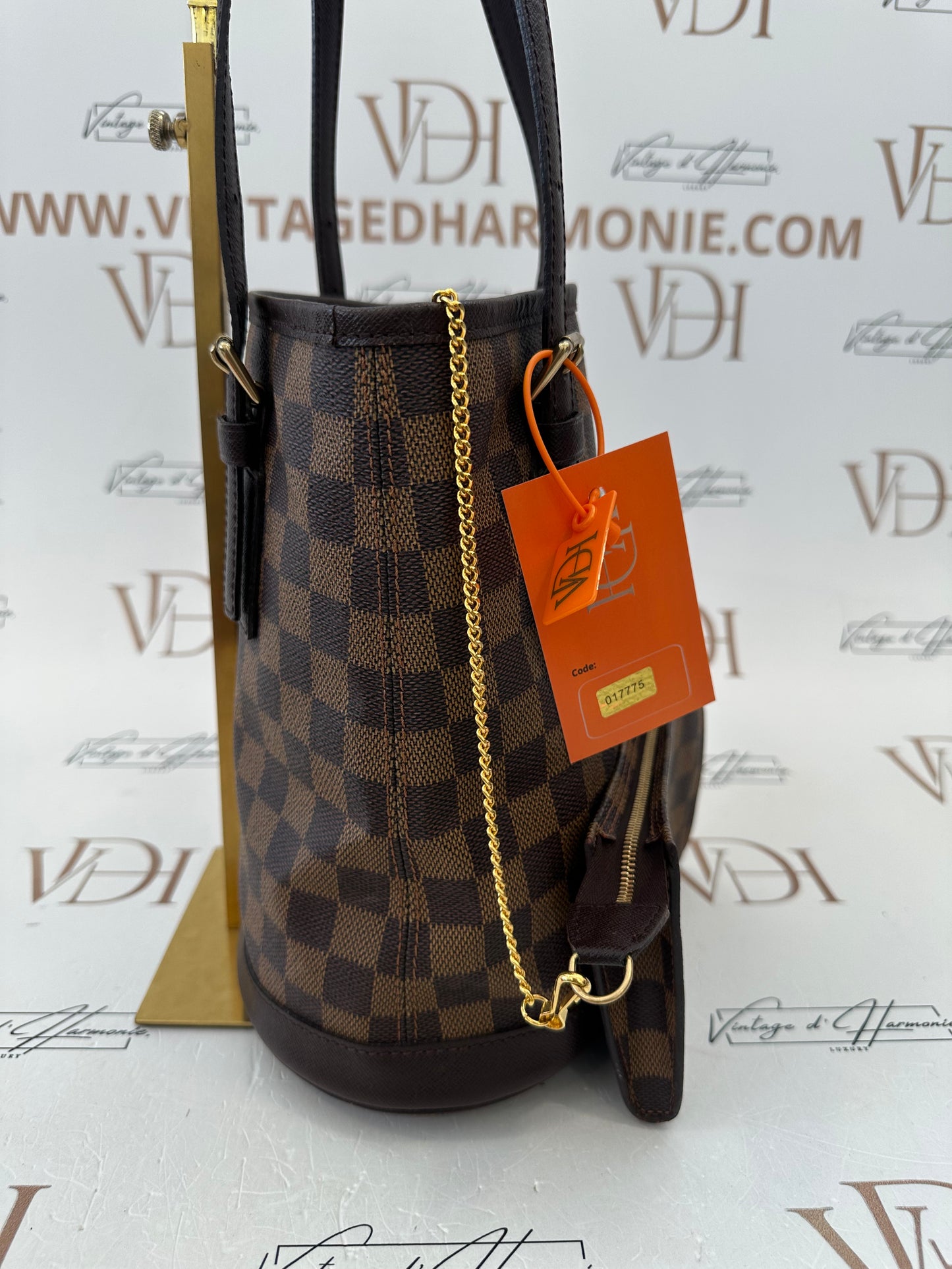017775 - Louis Vuitton Marais