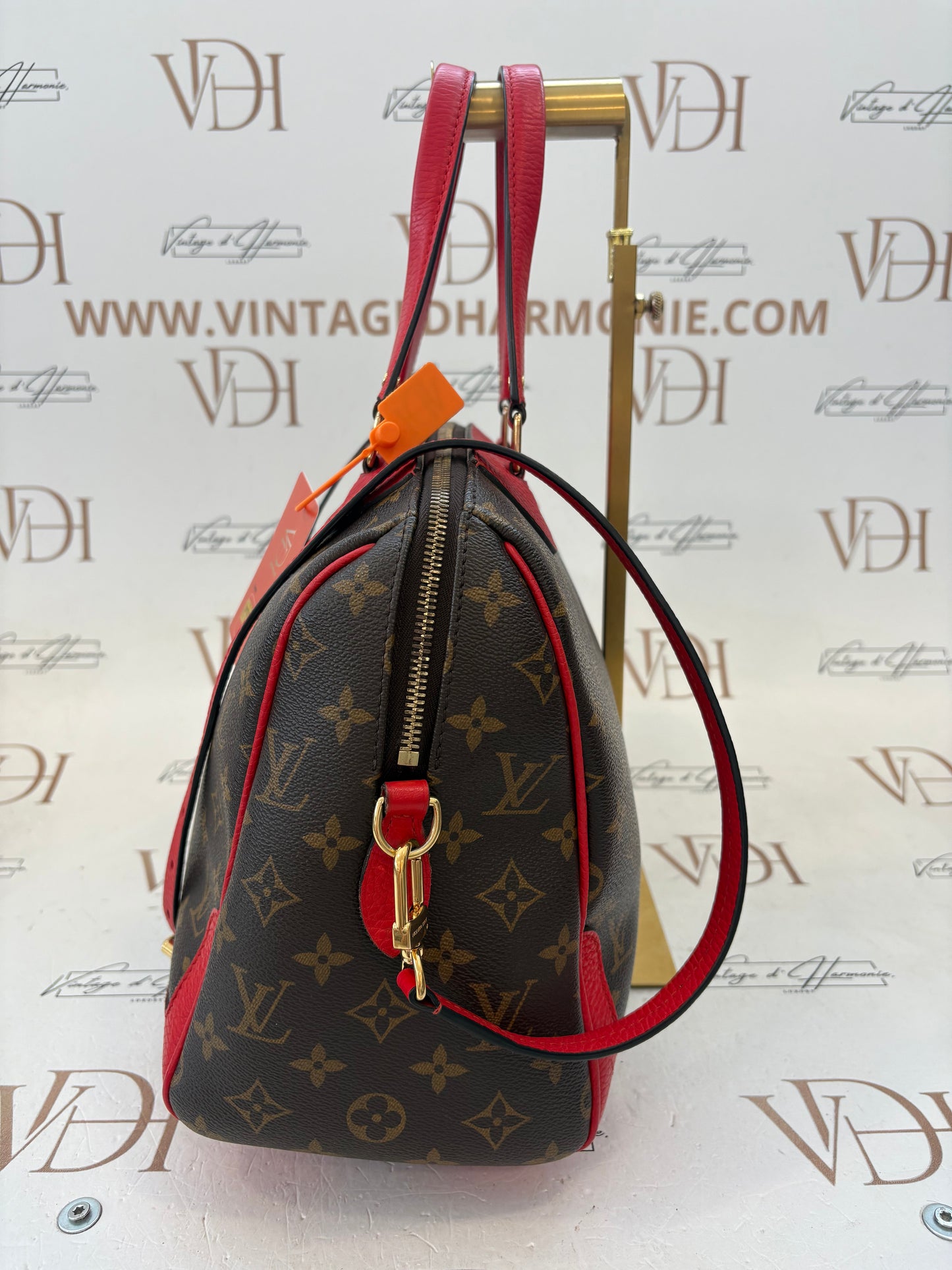 017201 - Louis Vuitton Retiro PM
