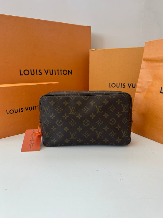 Louis Vuitton Trousse 28