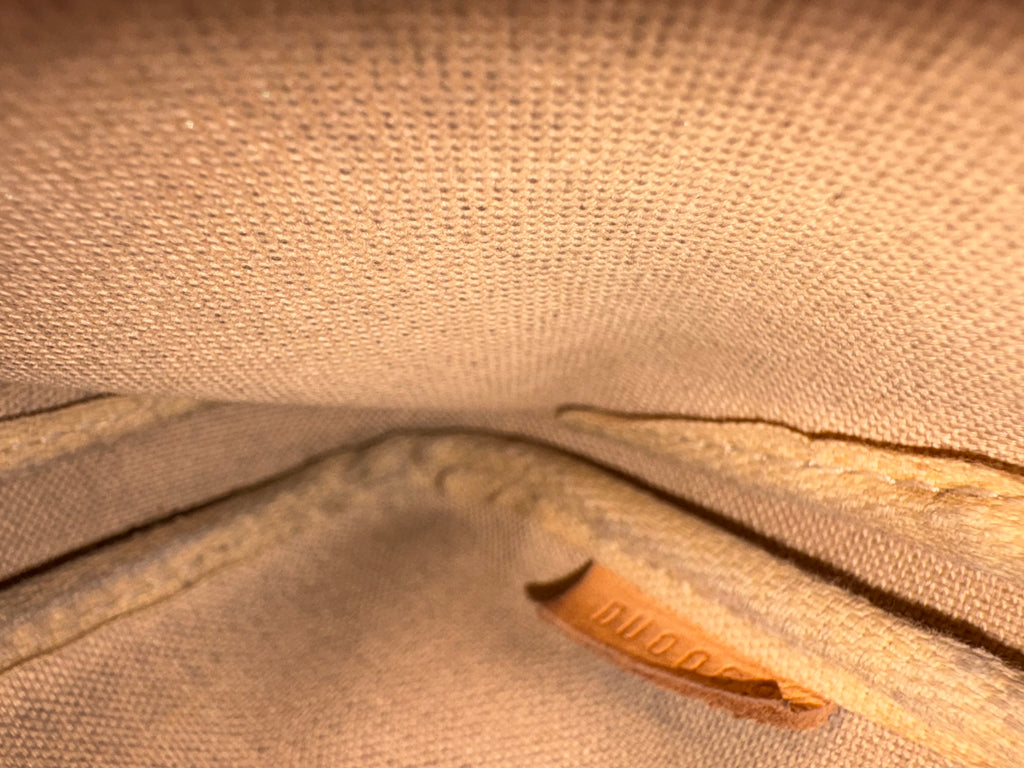 Louis Vuitton mini Pochette Damier Azur