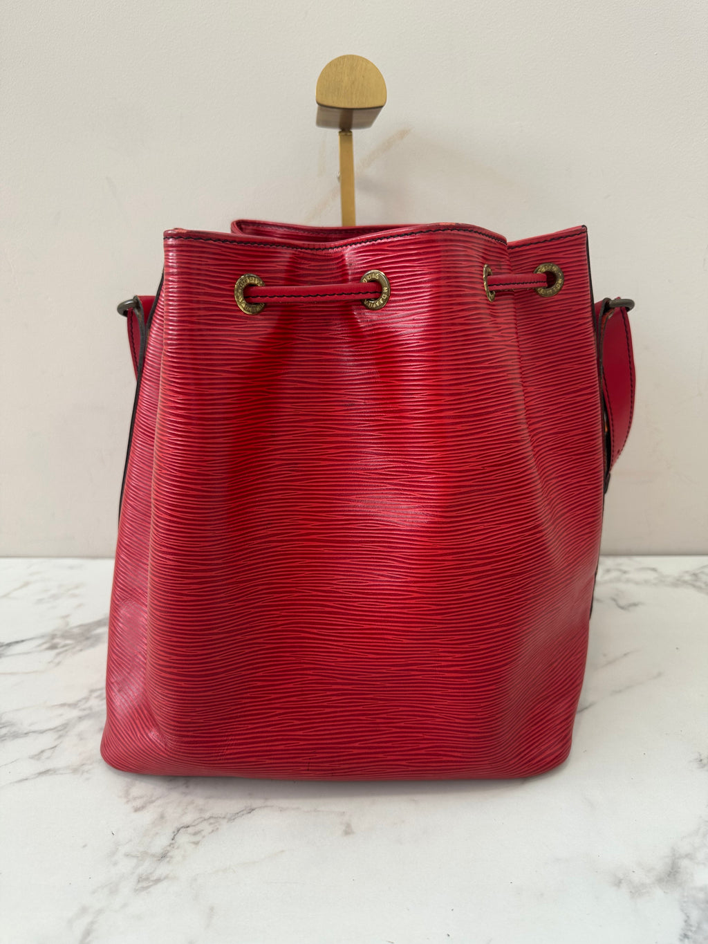 Louis Vuitton Noé Epi Red