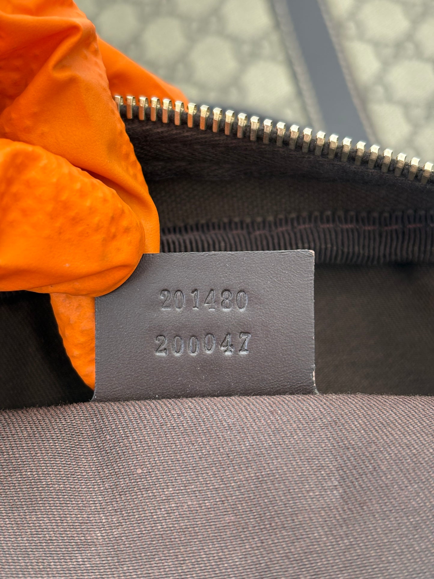 200868 - Gucci