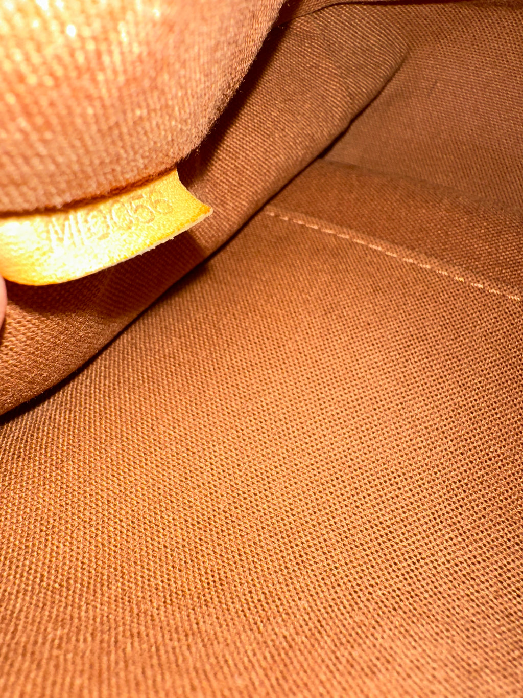 Louis Vuitton Messenger Bosphore