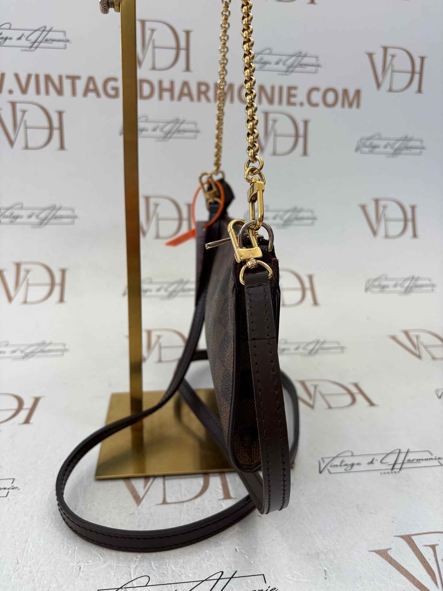 018422 - Louis Vuitton Eva