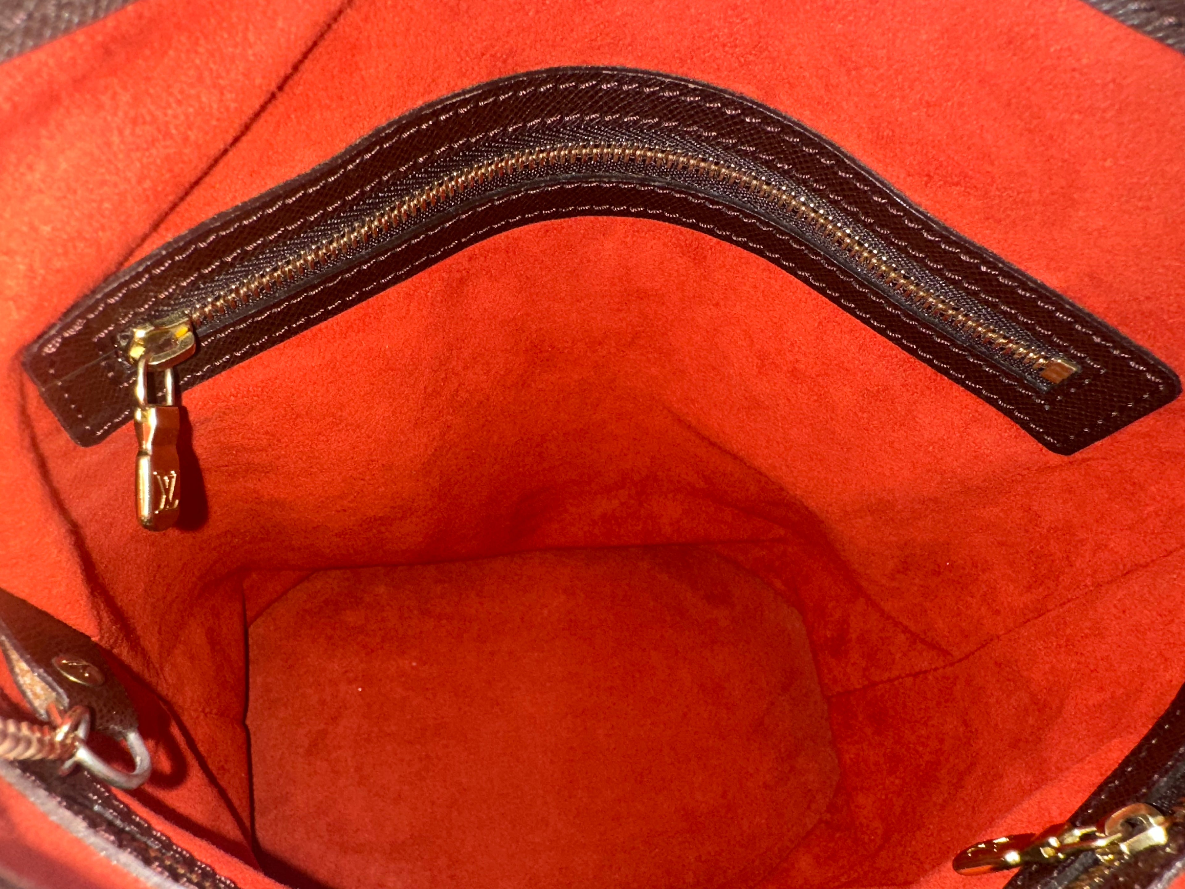 Louis Vuitton Marais Damier Ebene