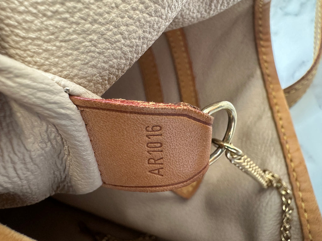 Louis Vuitton Bucket GM