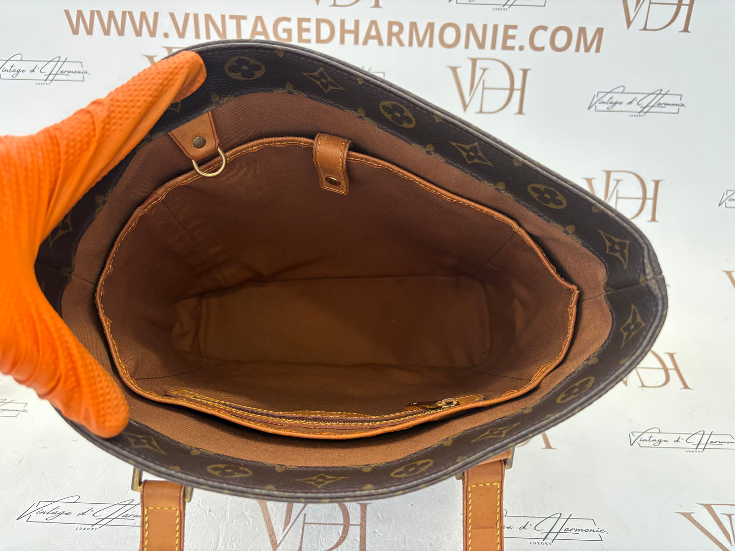 018672 - Louis Vuitton Vavin GM
