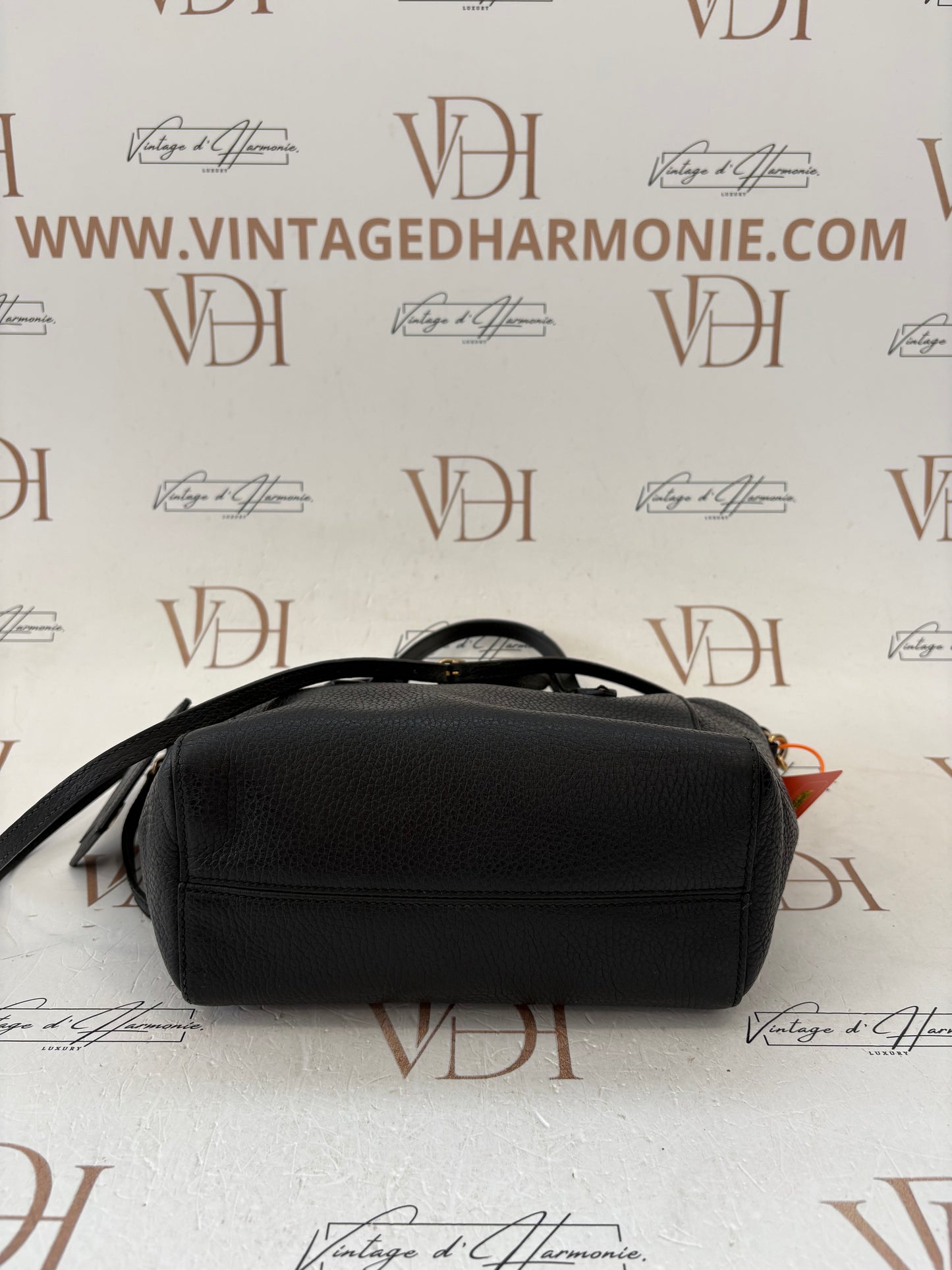 201588 - Gucci Black