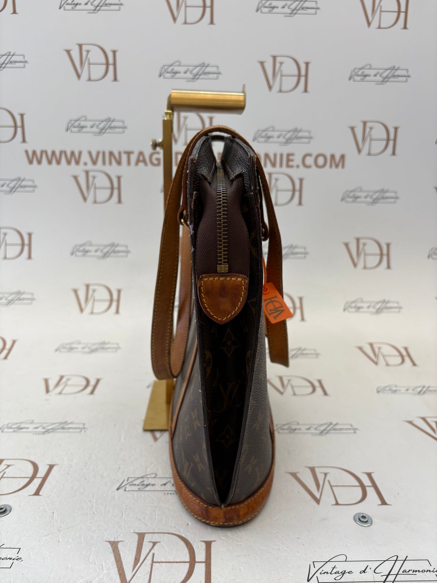 018926 - Louis Vuitton Babylone