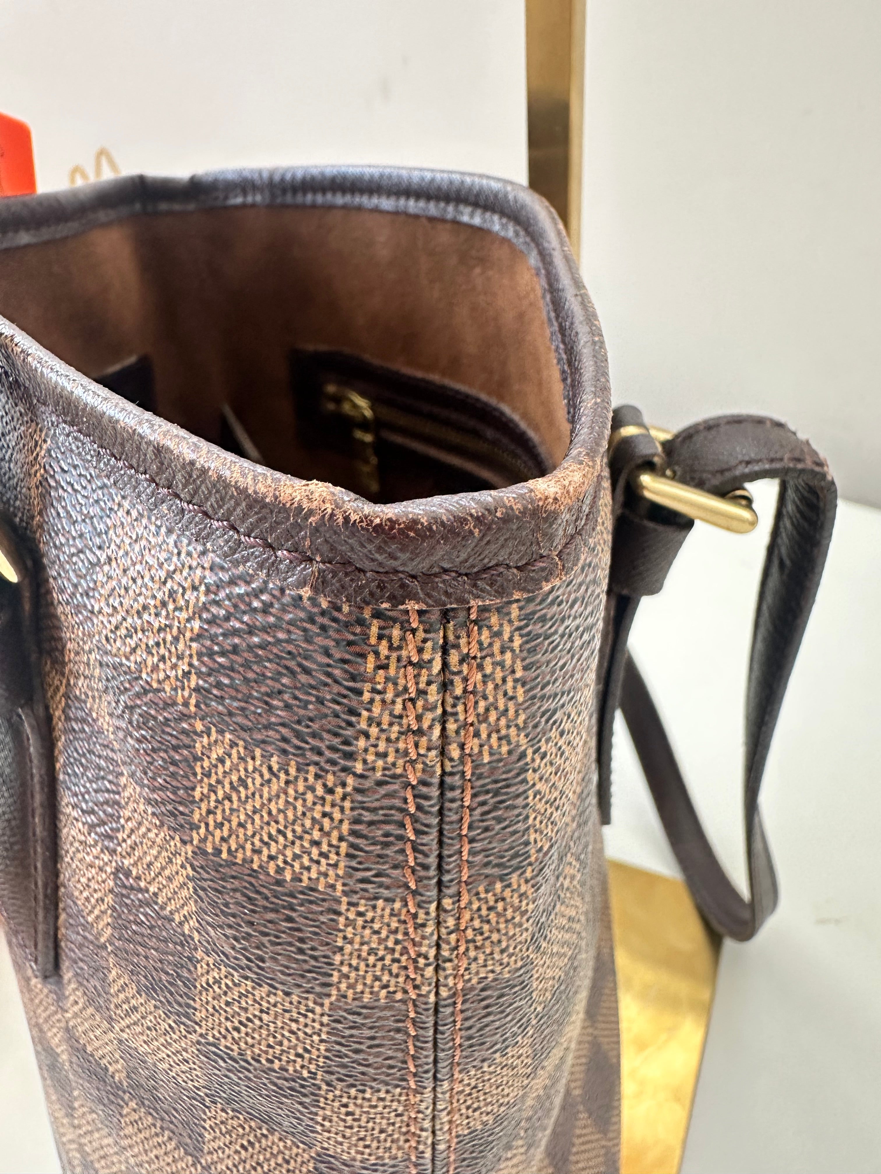 Louis Vuitton Marais