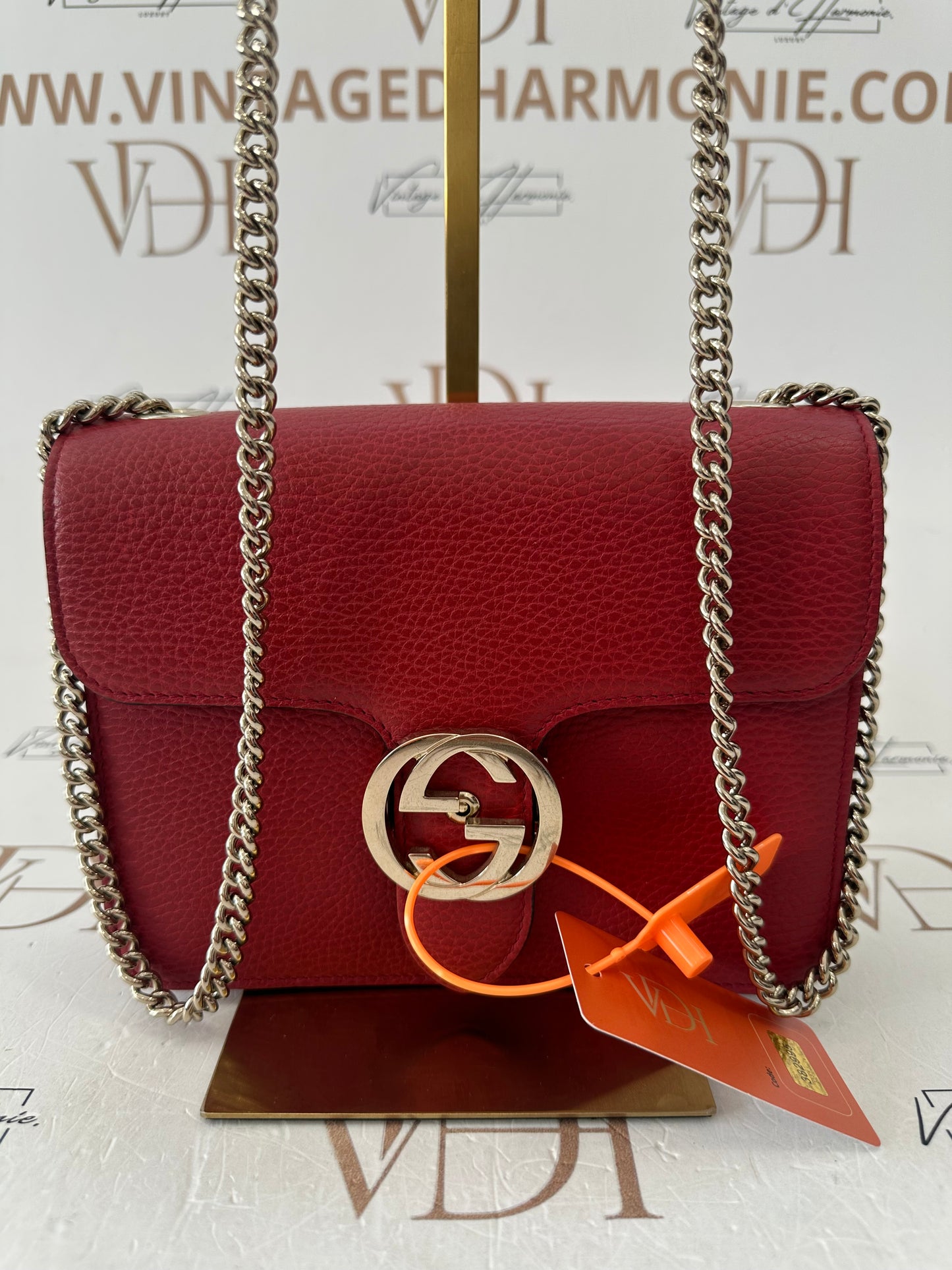 382995 - Gucci Interlocking