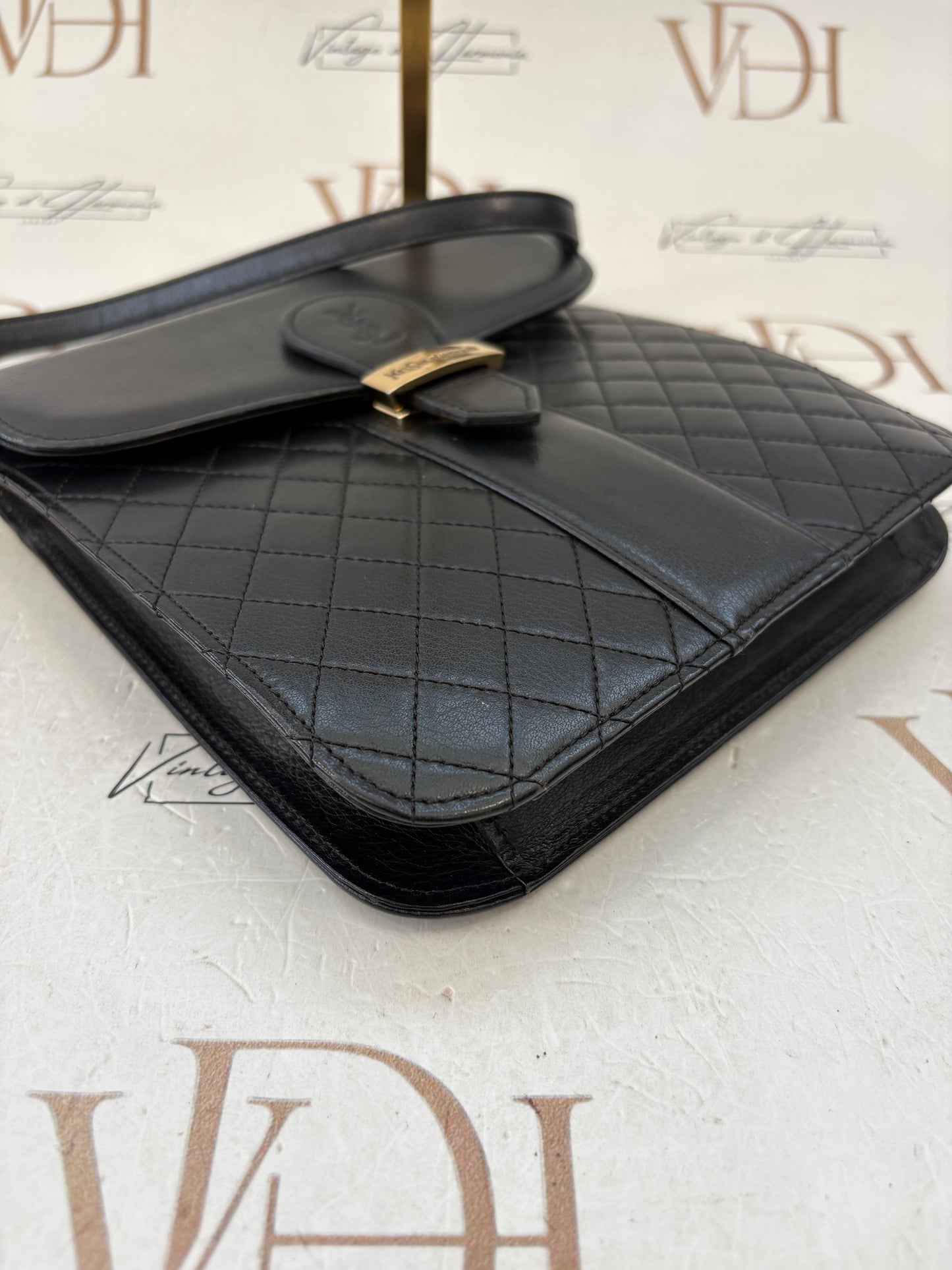 018074 - Saint Laurent Black Vintage