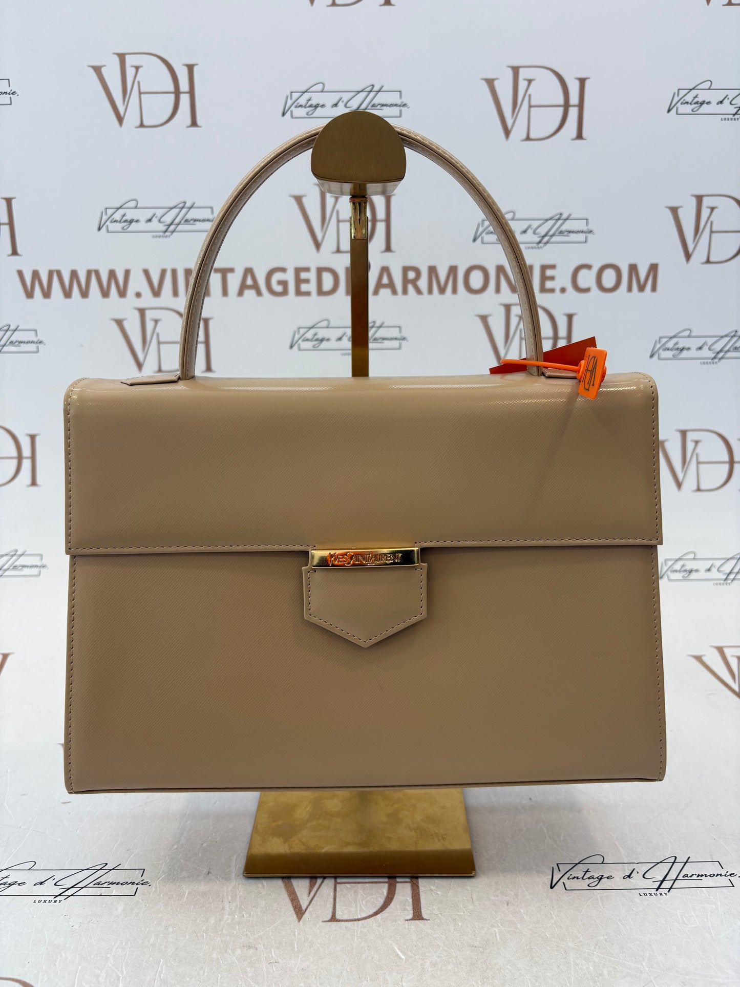 019005 - Saint Laurent Beige