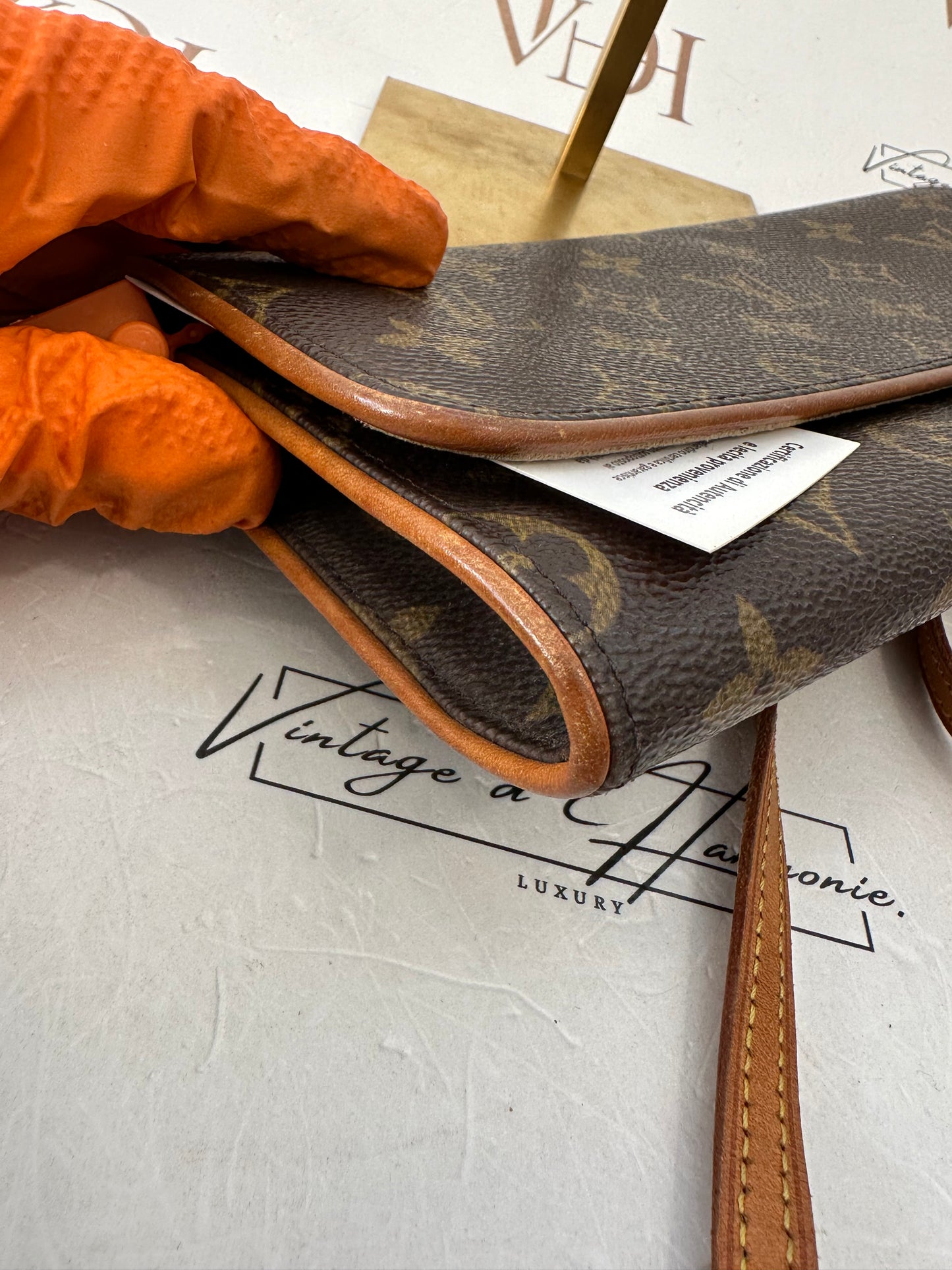 016859 - Louis Vuitton Pochette Twin GM