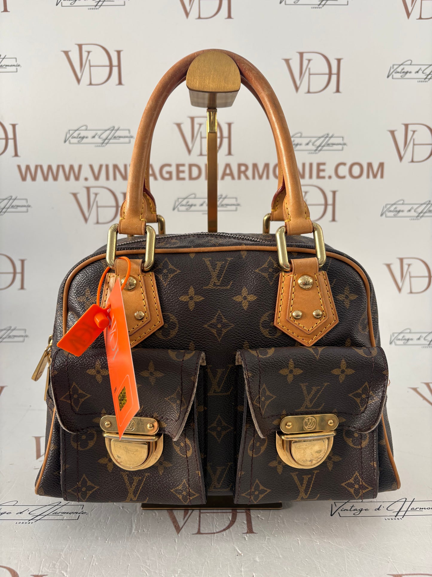 018904 - Louis Vuitton Manhattan PM