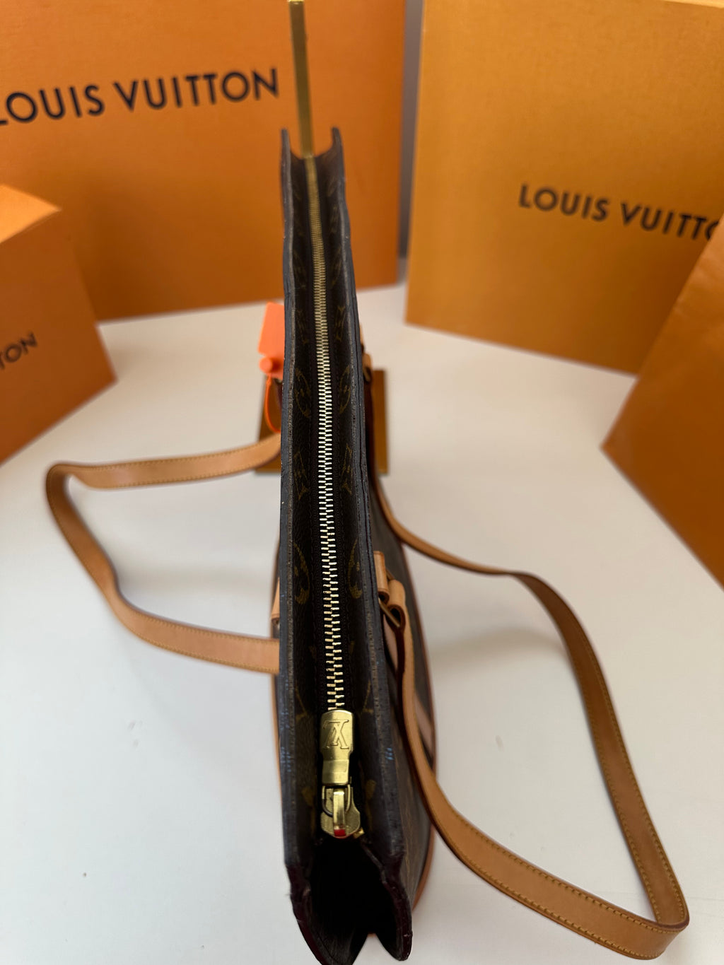 Louis Vuitton Babylone