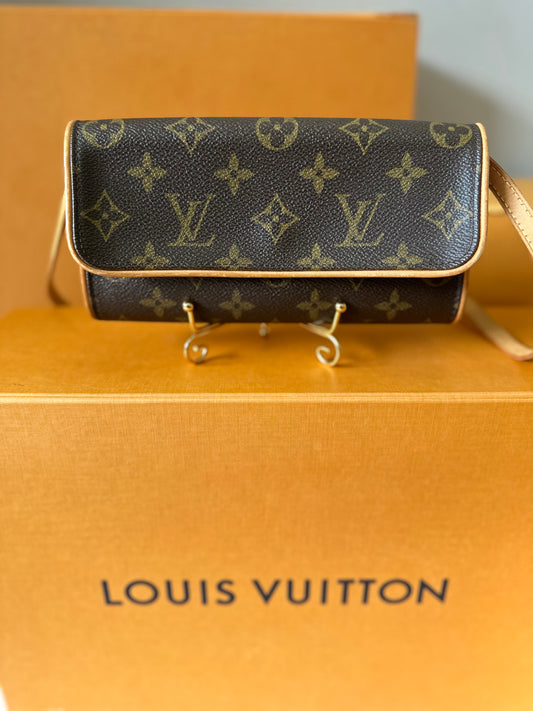 Louis Vuitton Pochette Twin PM