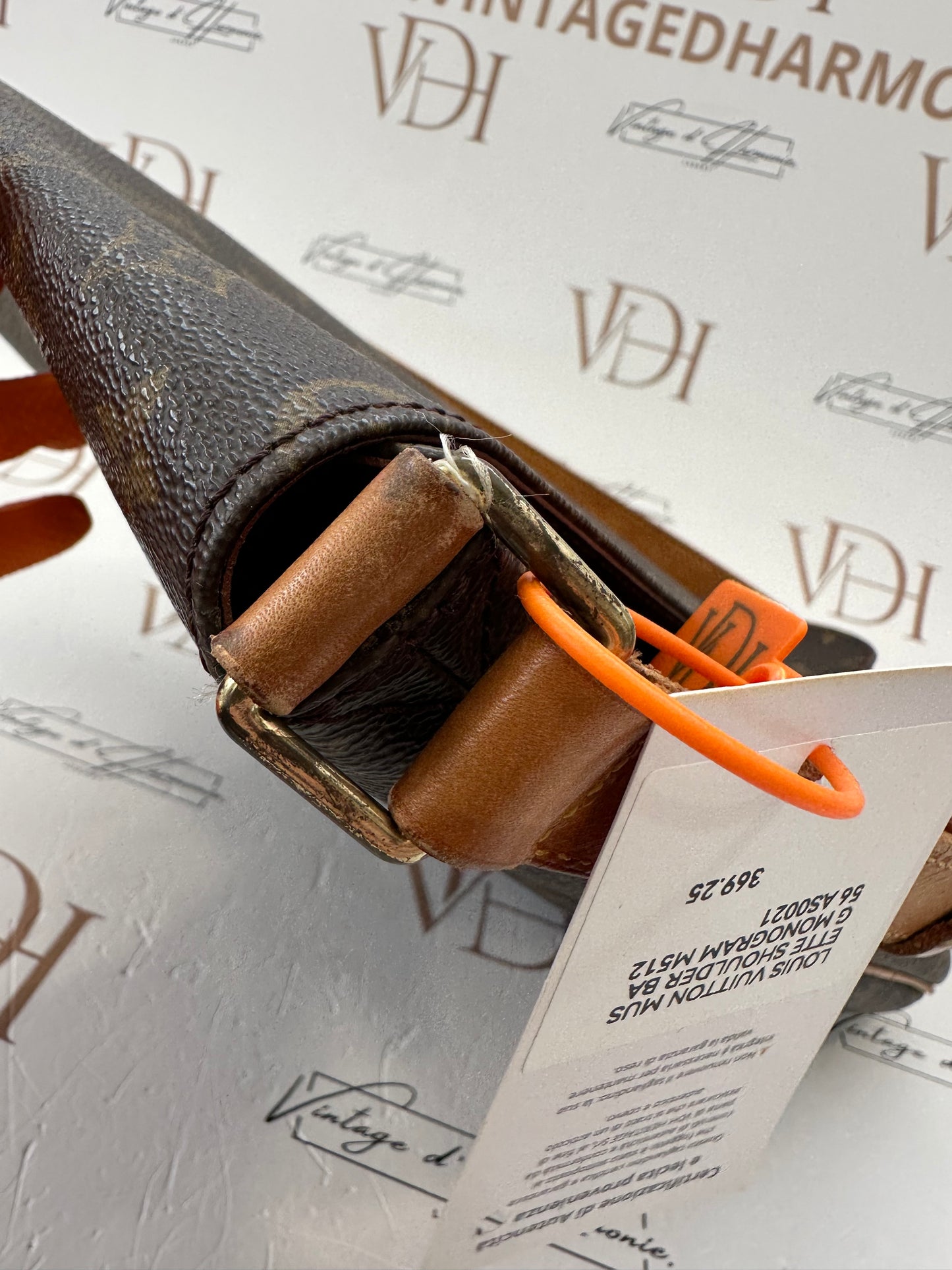 017918 - Louis Vuitton Musette