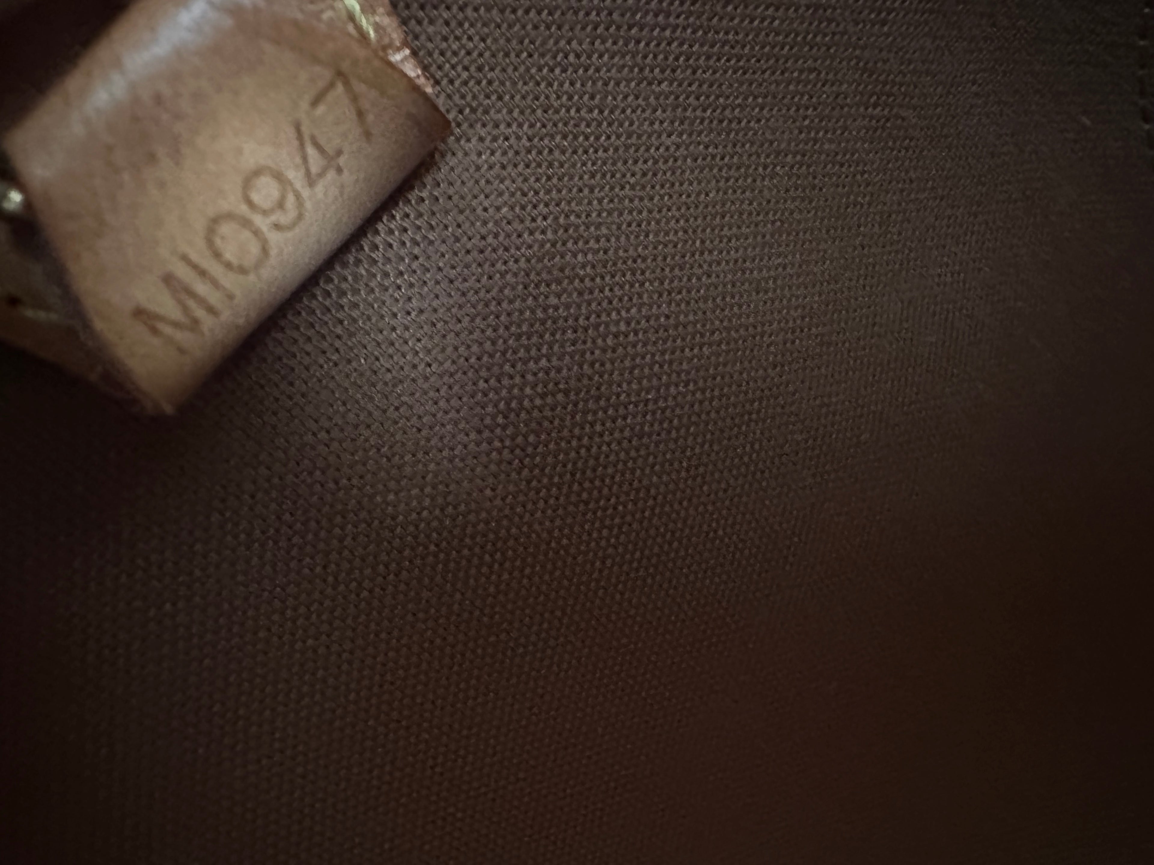 Louis Vuitton Ellipse MM