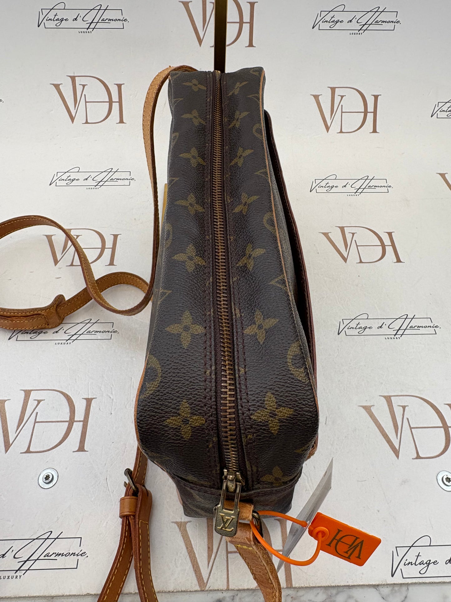 017902 - Louis Vuitton Trocadero 30