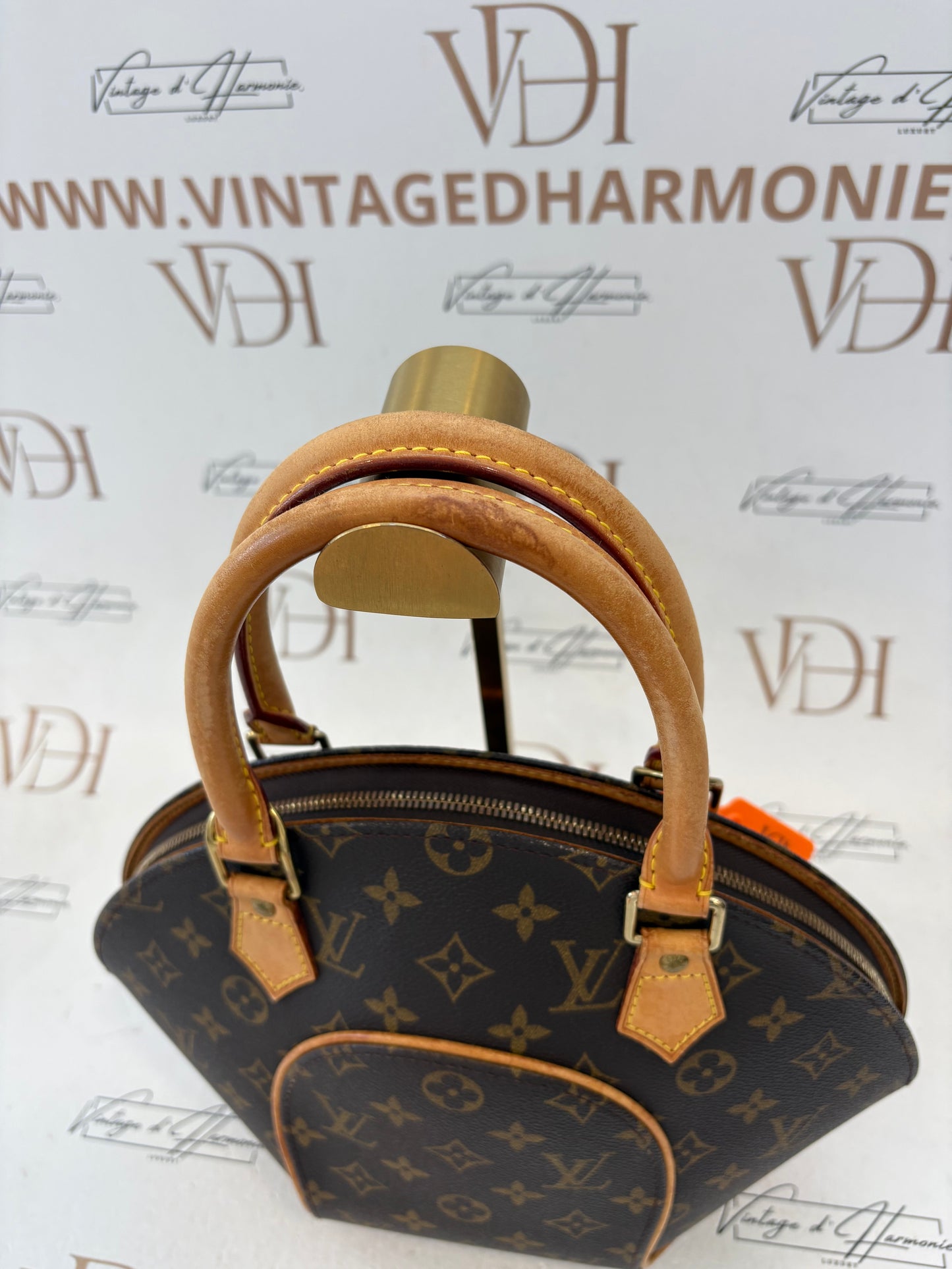 017064 - Louis Vuitton Ellipse PM