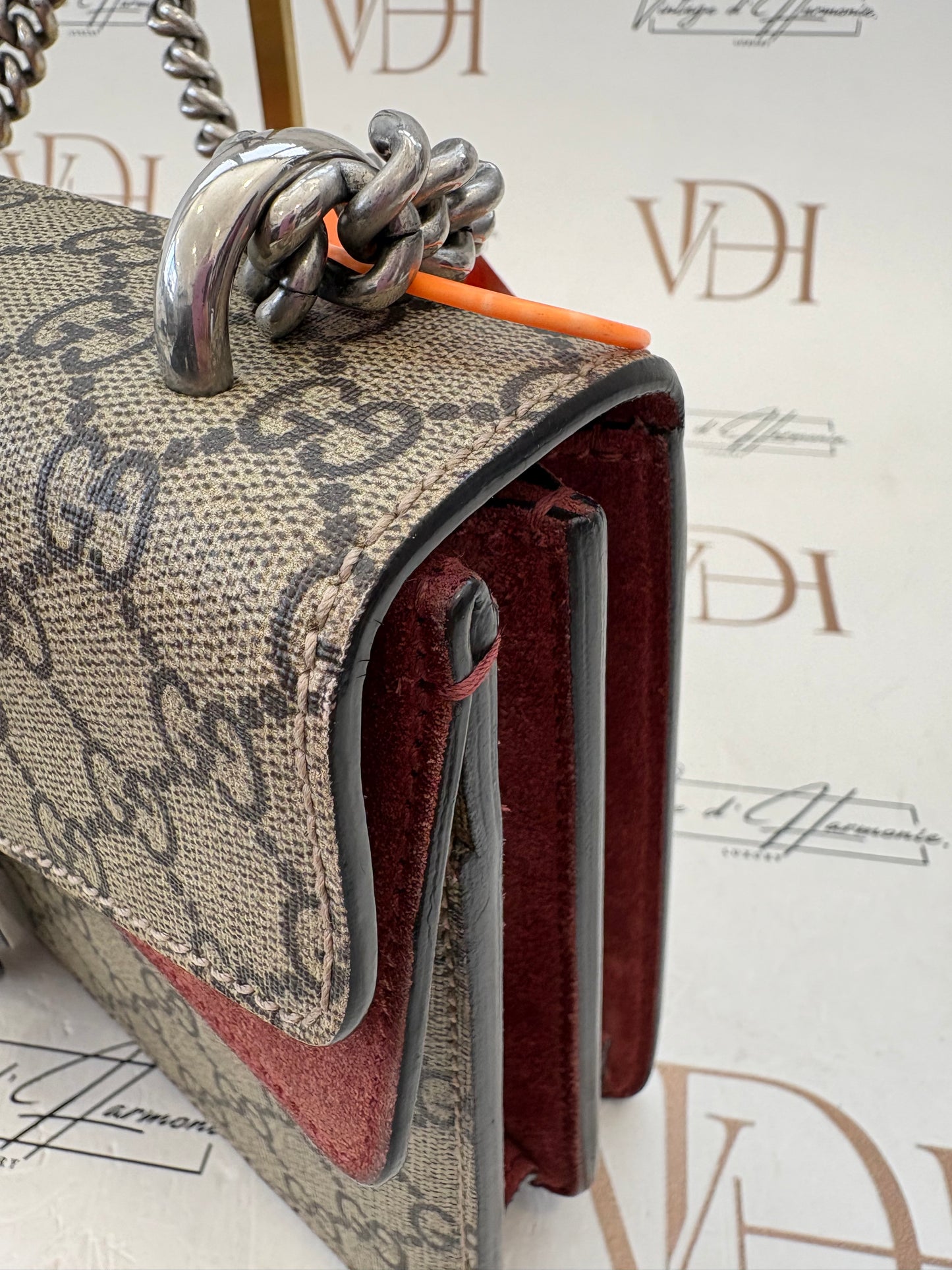 383195 - Gucci Dionysus
