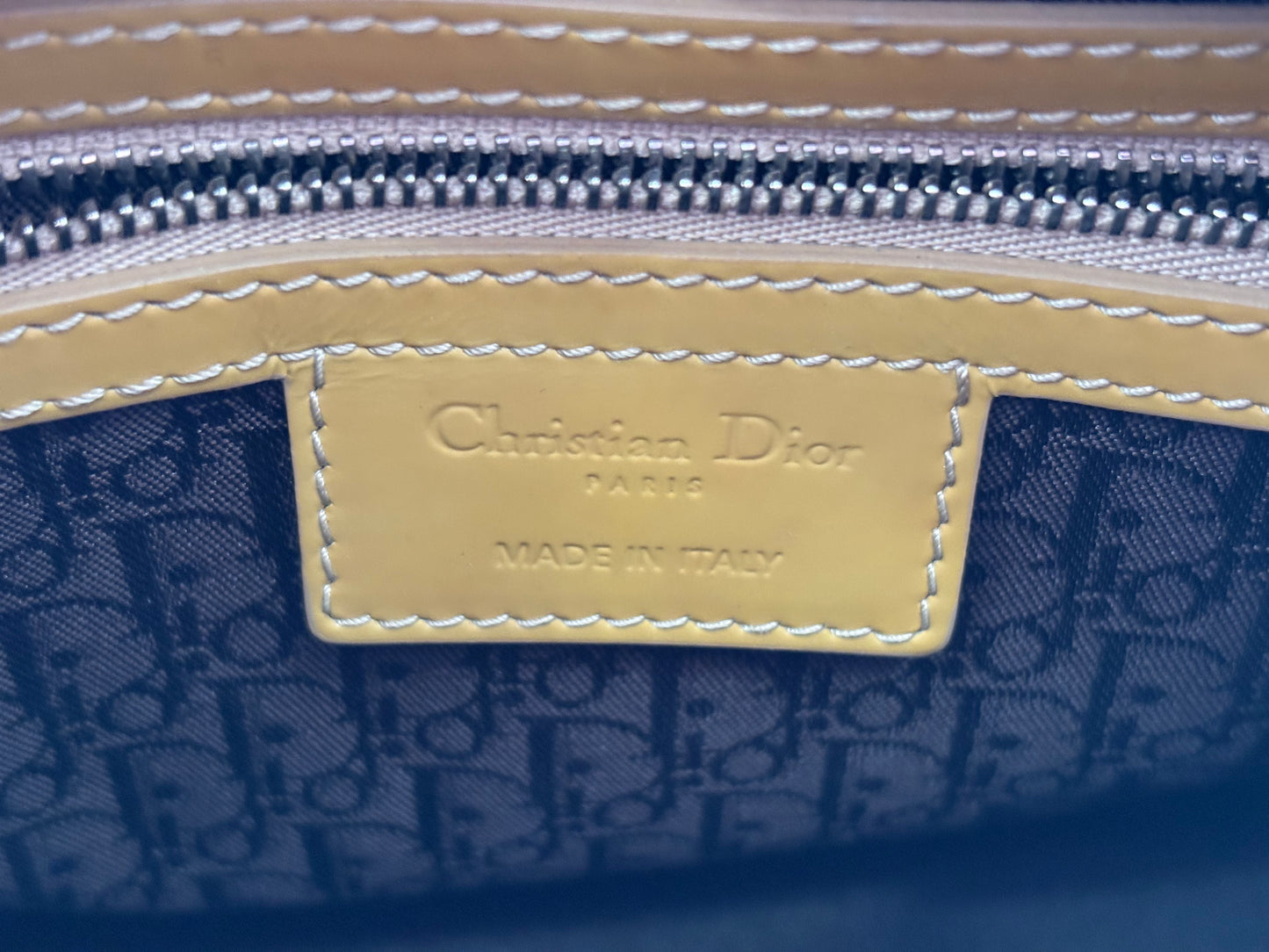 383847 - Dior Lady