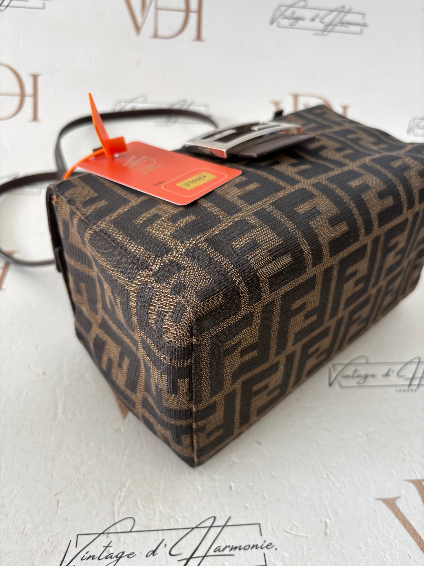018584 - Fendi Zucca