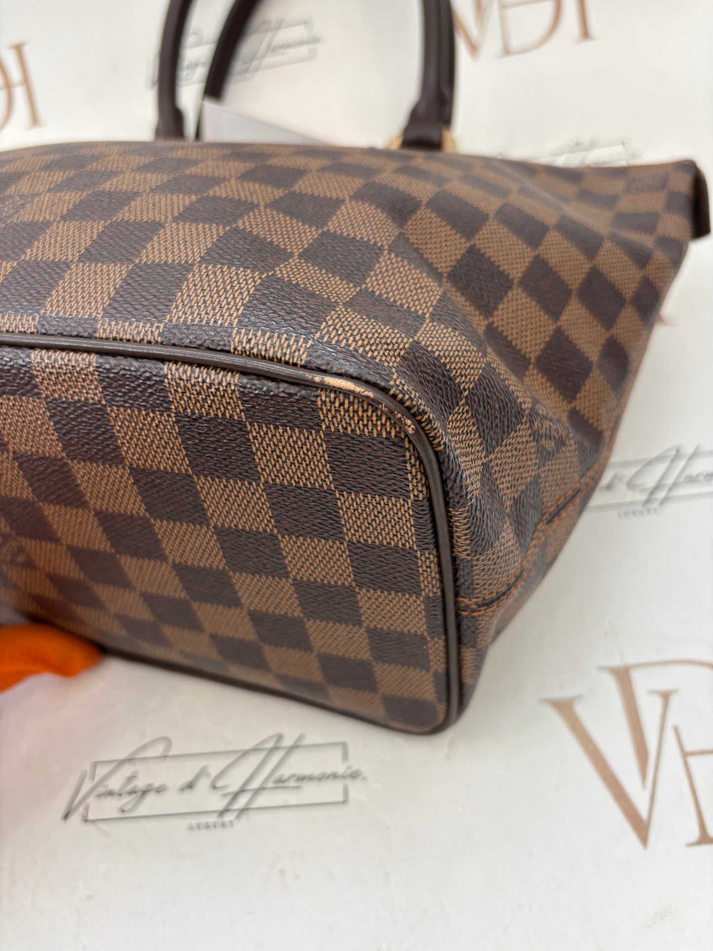 018900 - Louis Vuitton Saleya