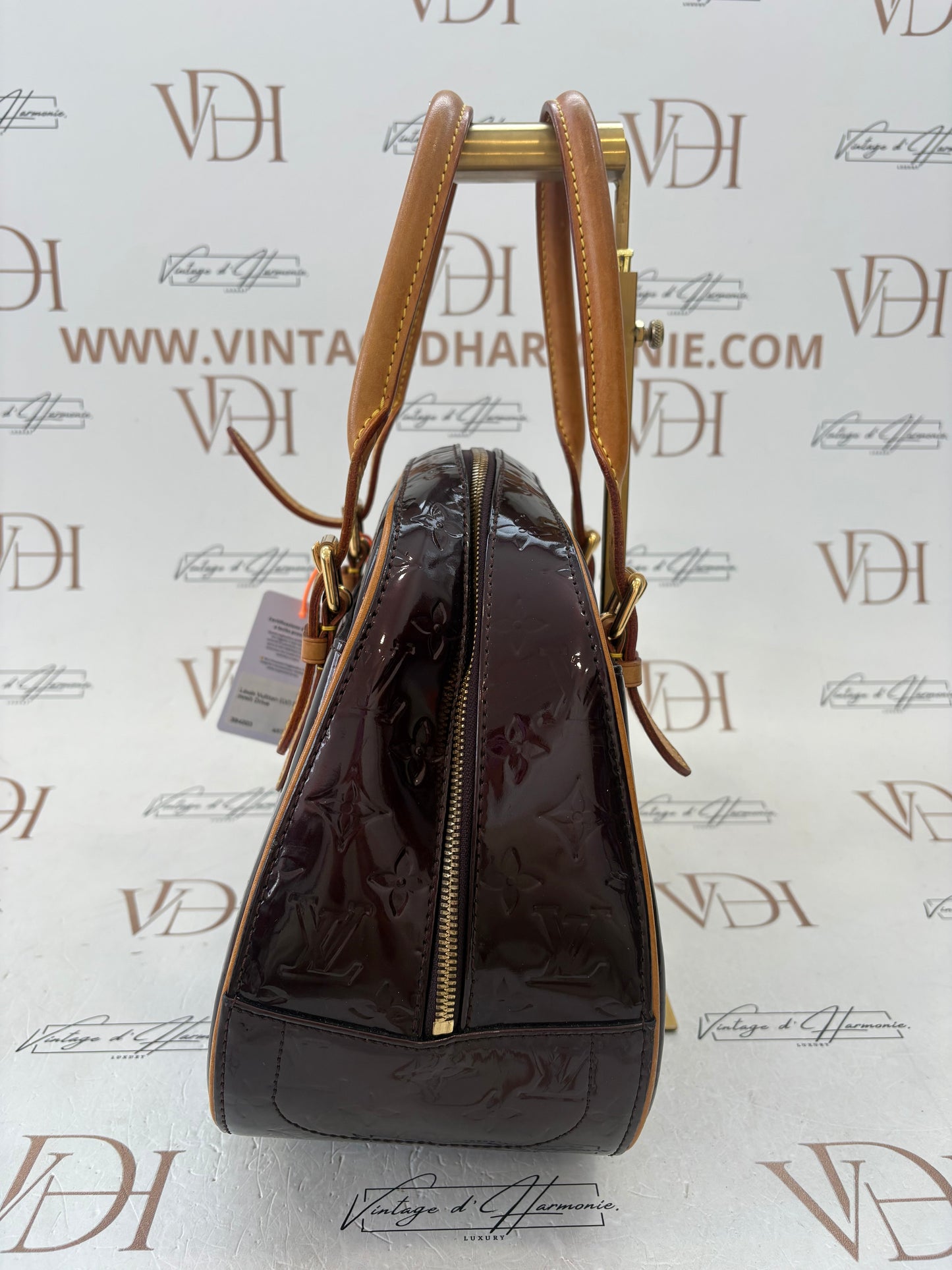 384003 - Louis Vuitton Summit Drive