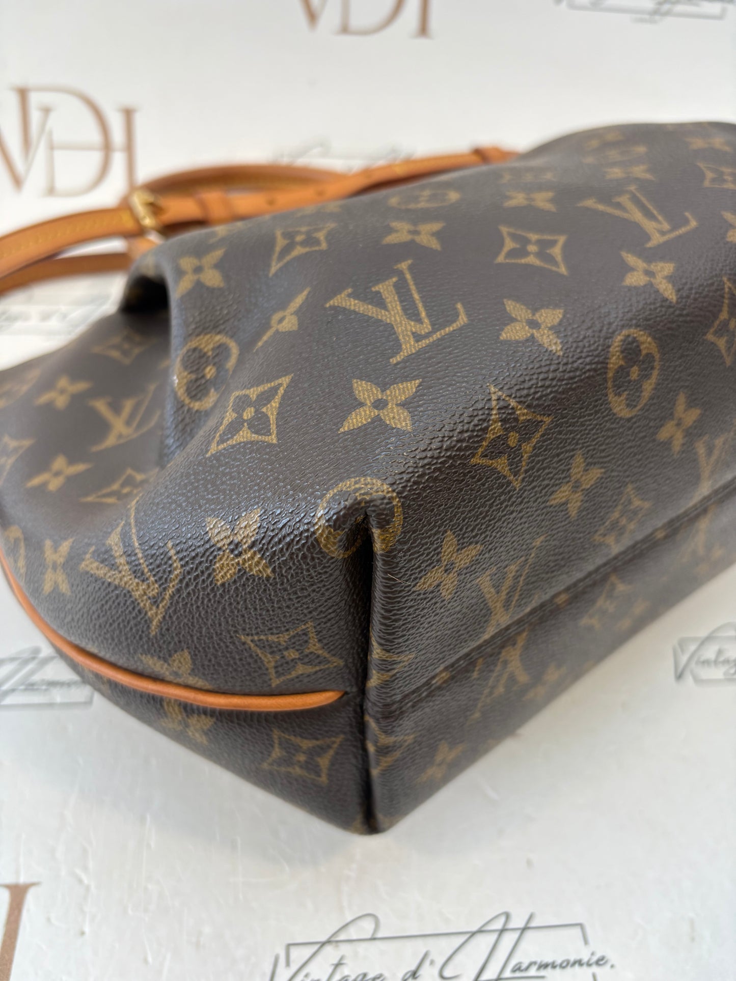 383820 - Louis Vuitton Turenne