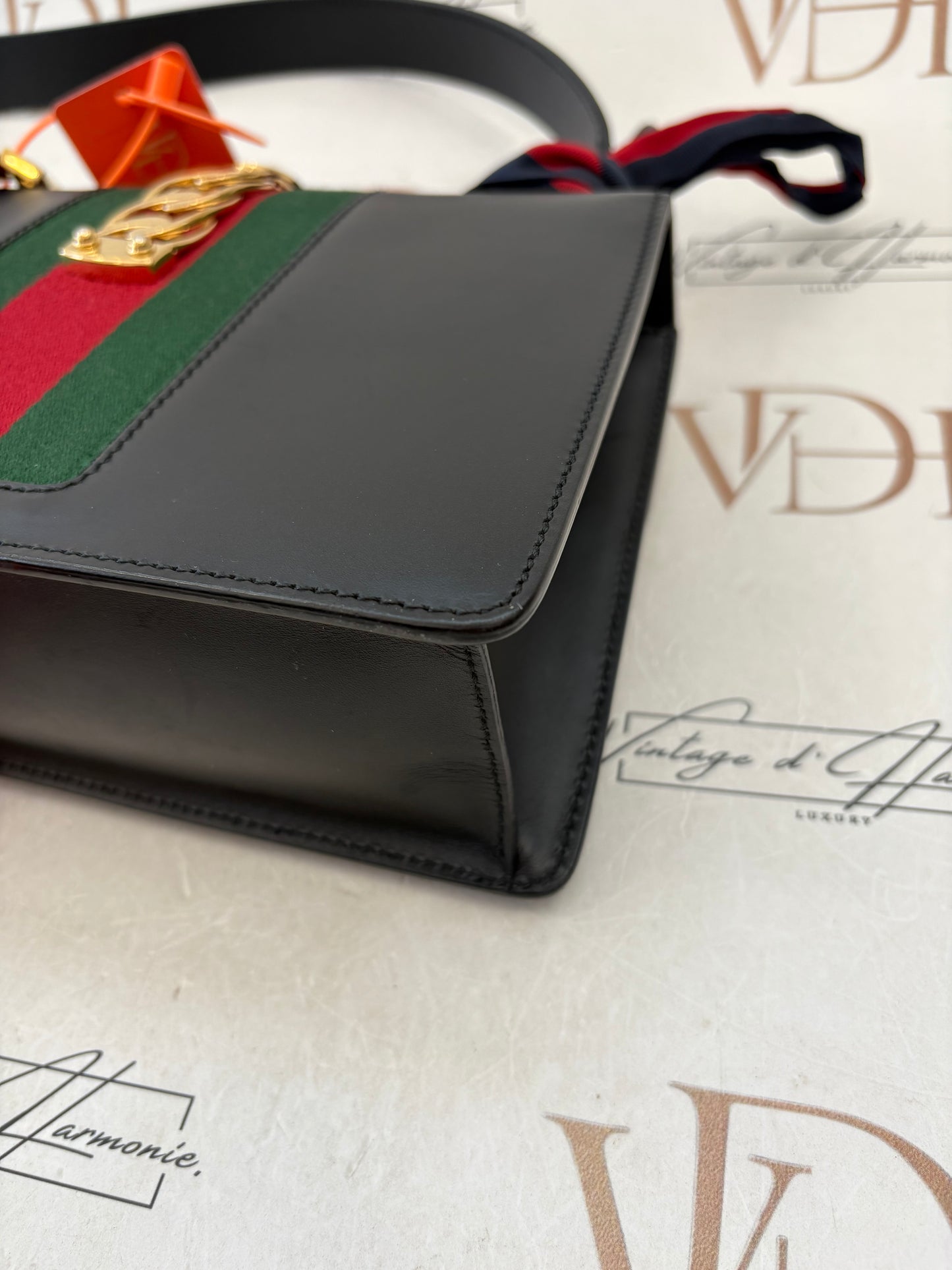 383199 - Gucci Sylvie