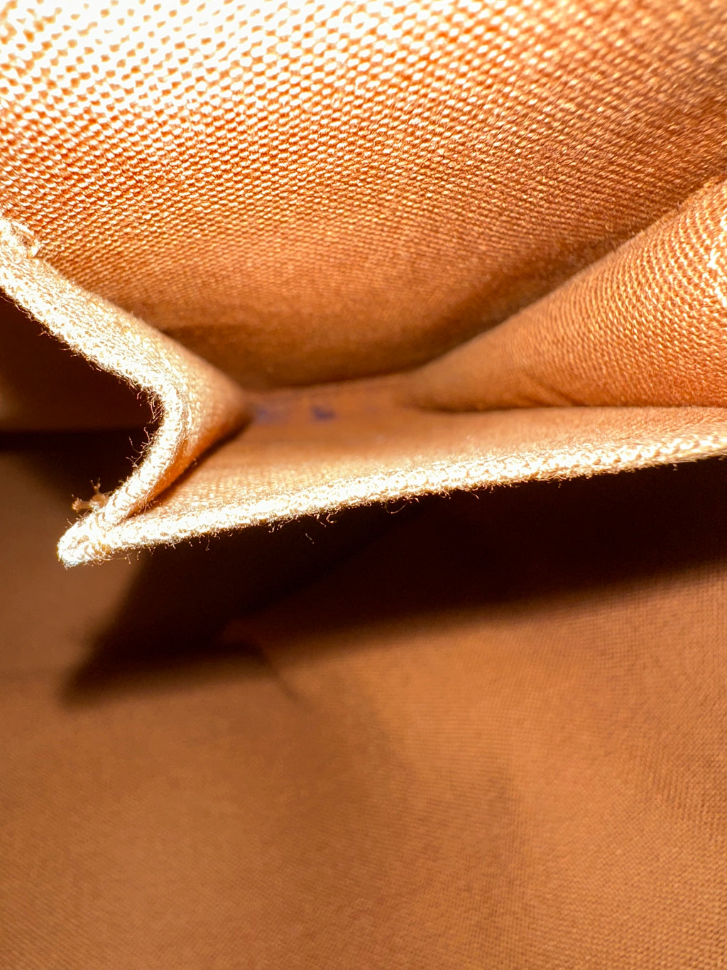 Louis Vuitton Cabas Mezzo