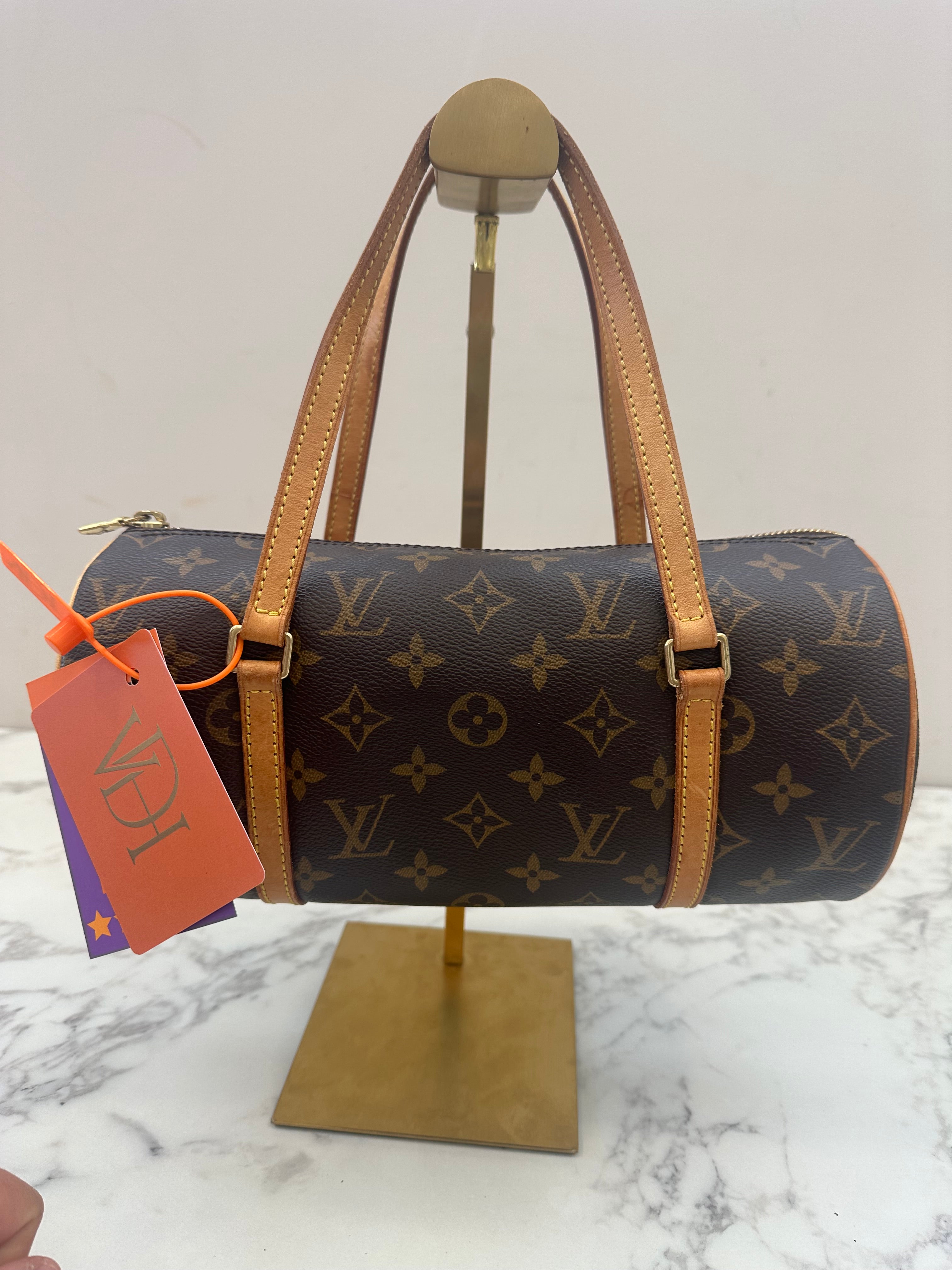 Louis Vuitton Papillon 26
