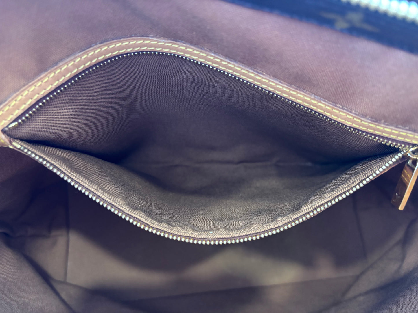 018582 - Louis Vuitton Cabas Mezzo
