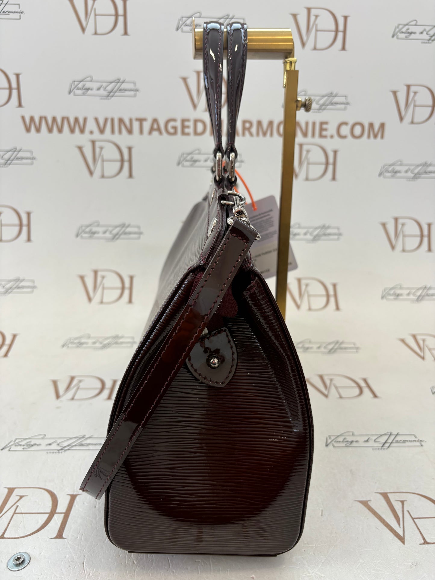 384122 - Louis Vuitton Brea