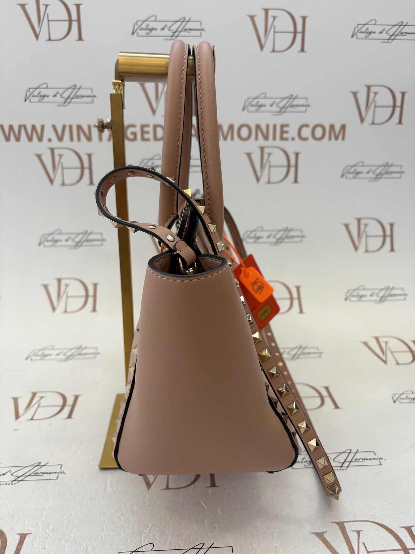 383886 - Valentino Rockstud