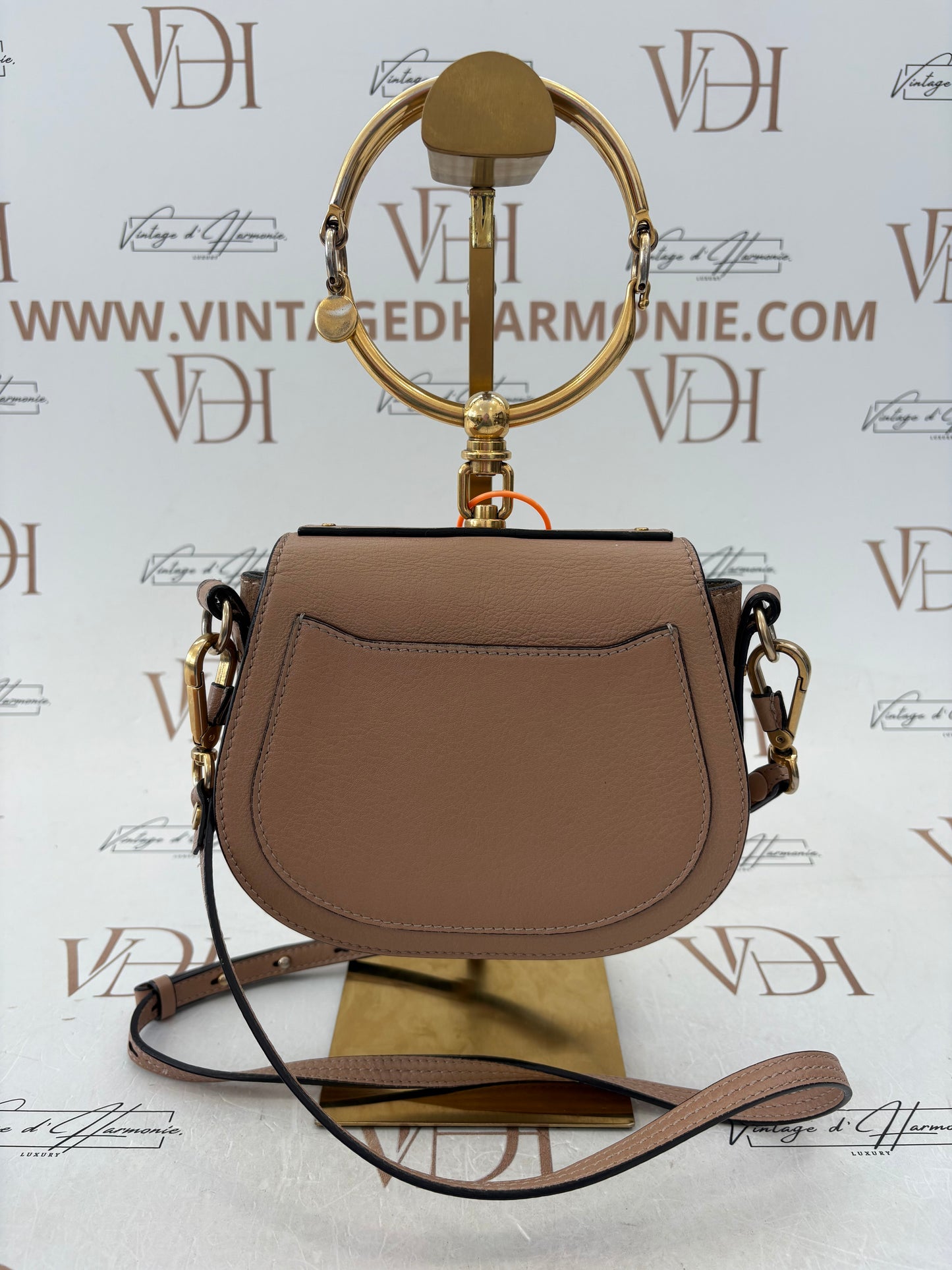 383297 - Chloé Nile