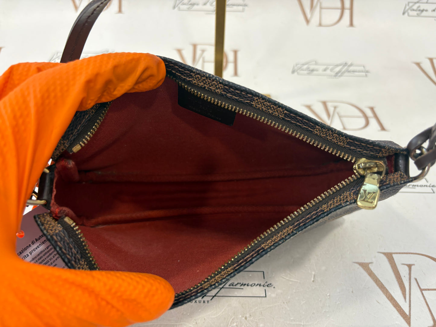 017042 - Louis Vuitton Trousse Makeup