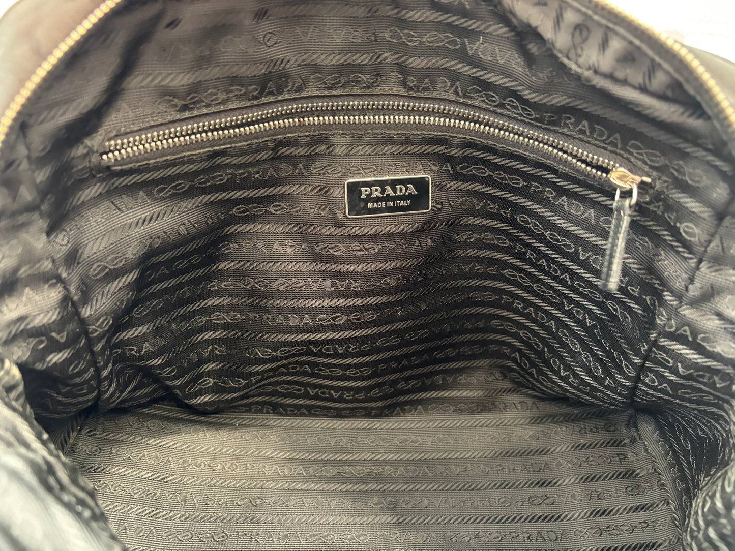 018336 - Prada Tote Nylon