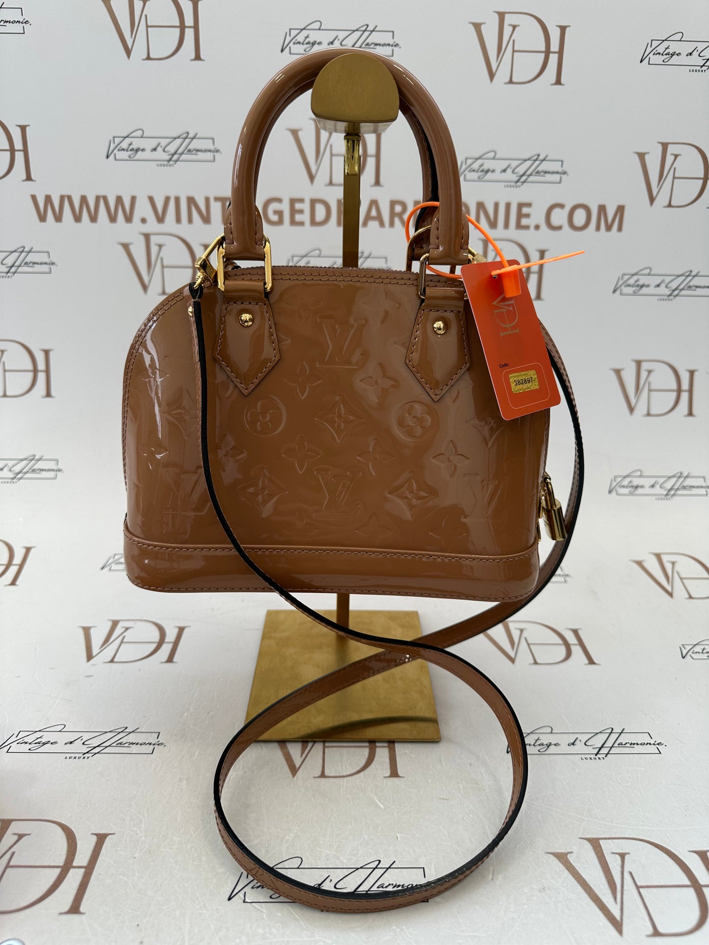 382897 - Louis Vuitton Alma BB Brown
