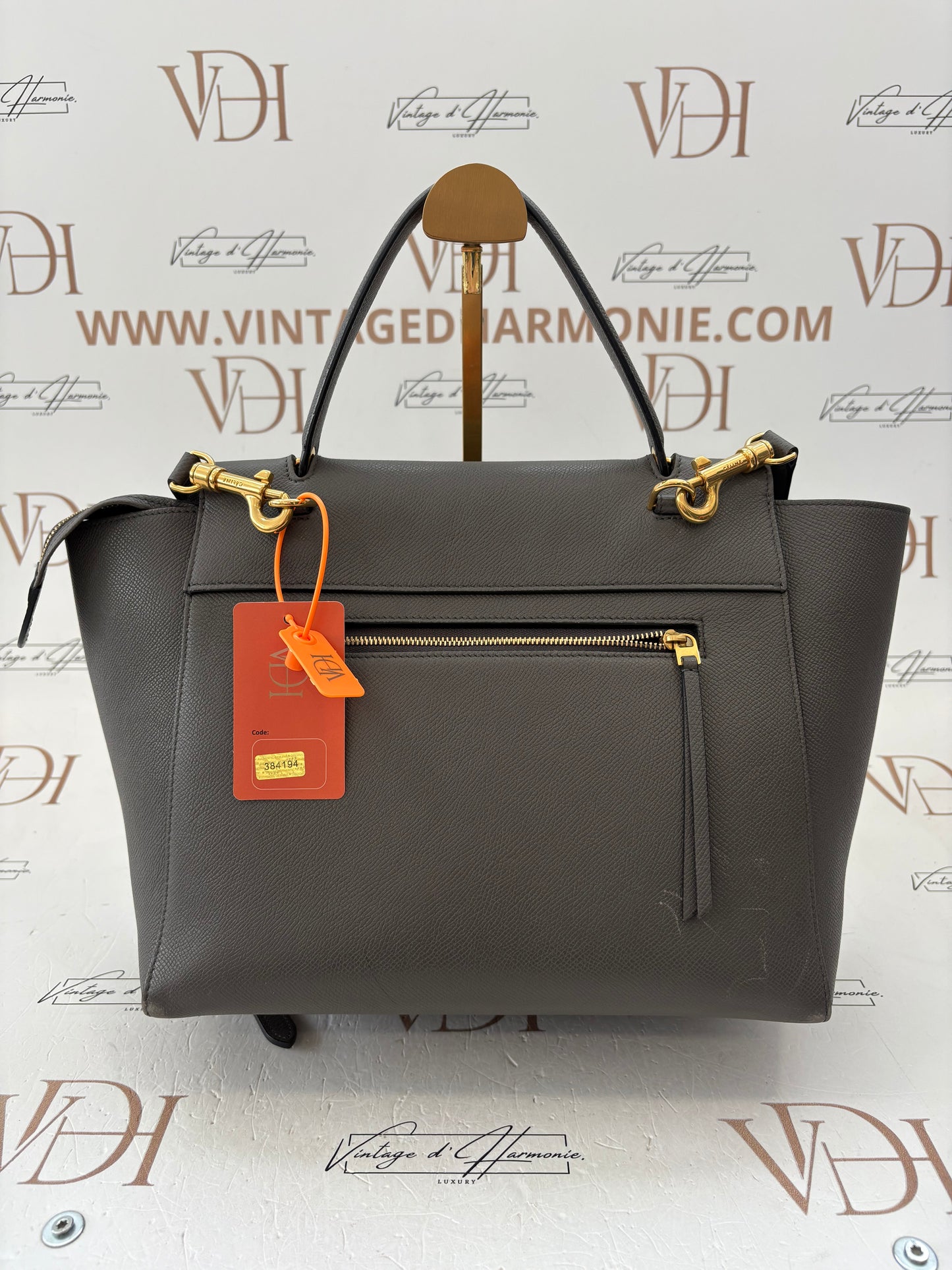 384194 - Céline Belt