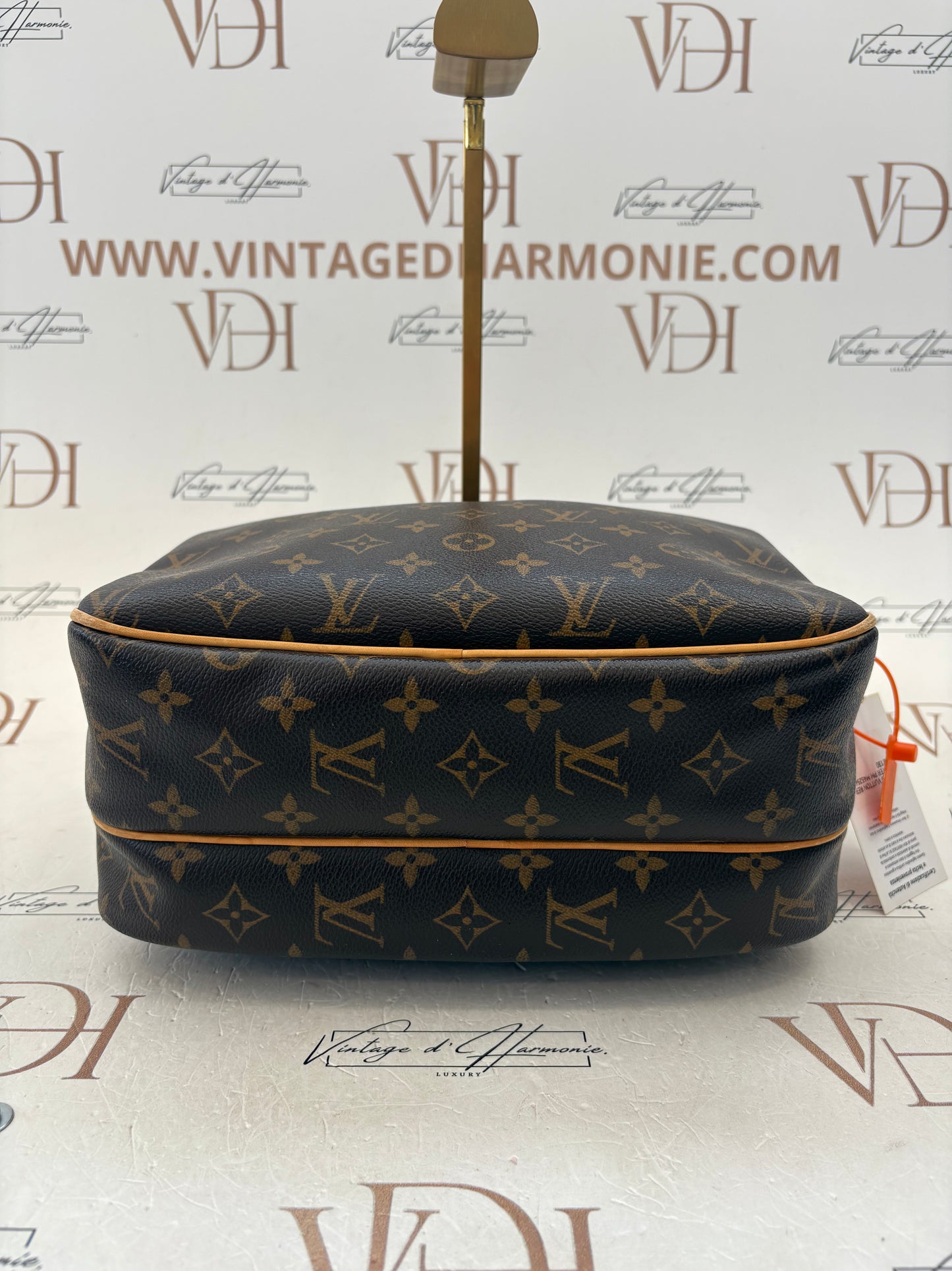 018692 - Louis Vuitton Reporter PM