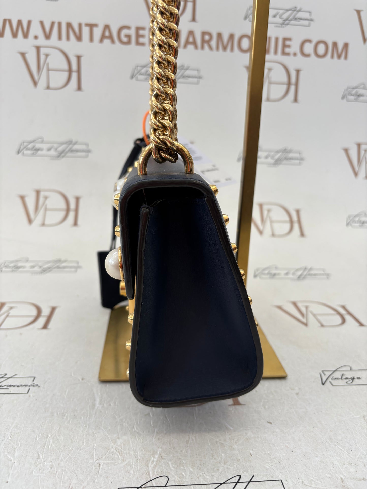 384062 - Gucci Padlock