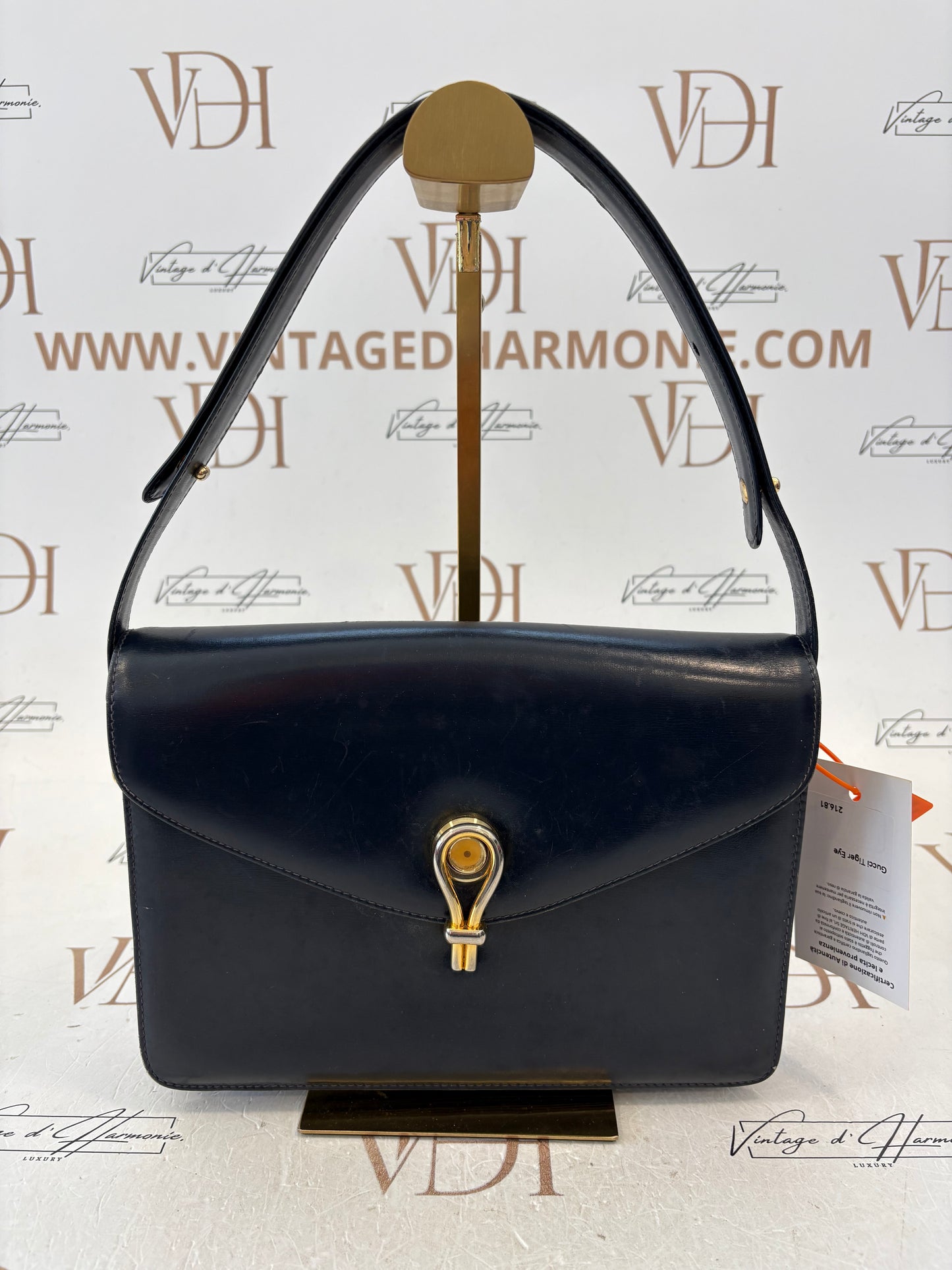 018214 - Gucci Tiger Eye