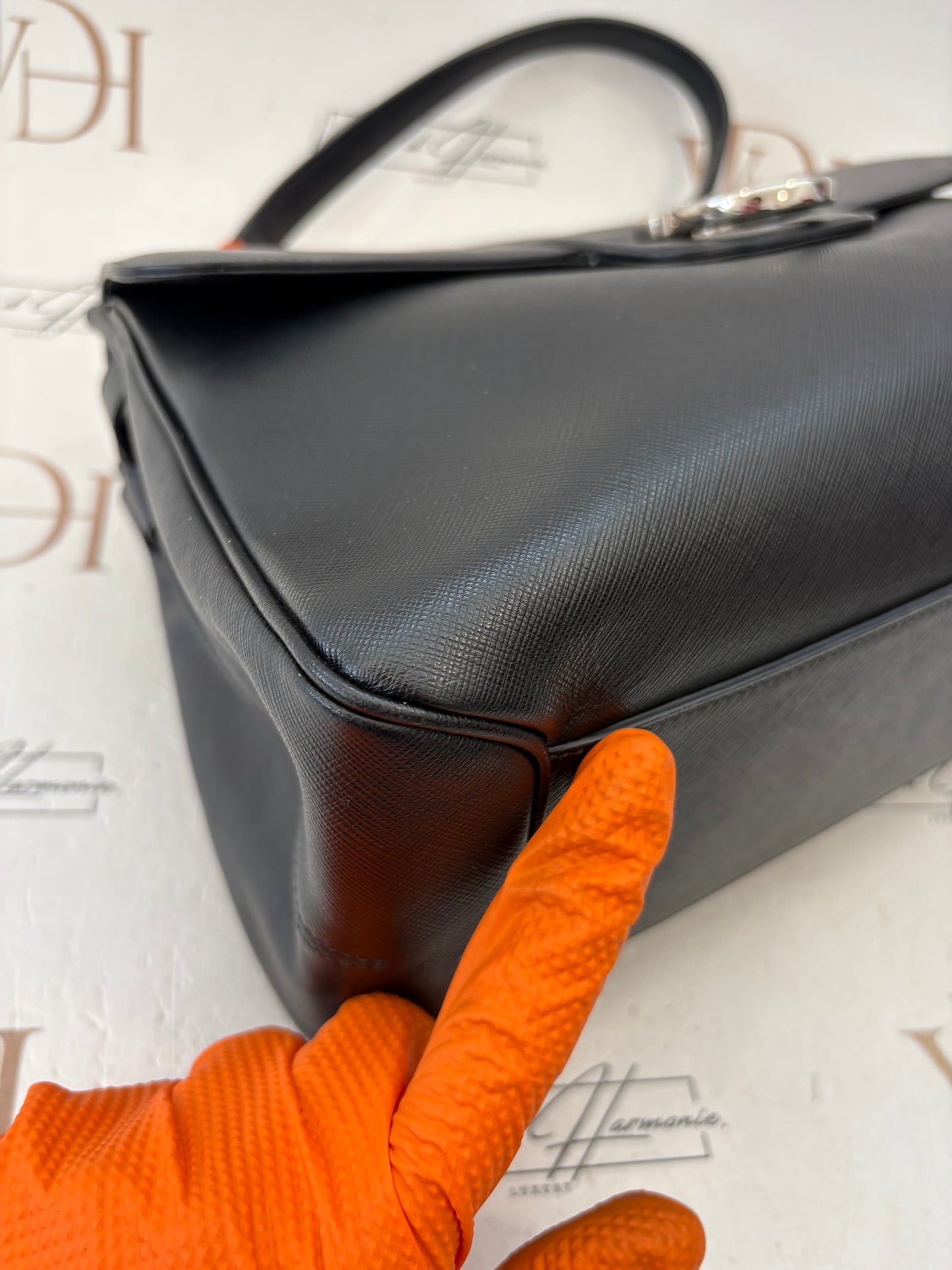 018788 - Salvatore Ferragamo Black