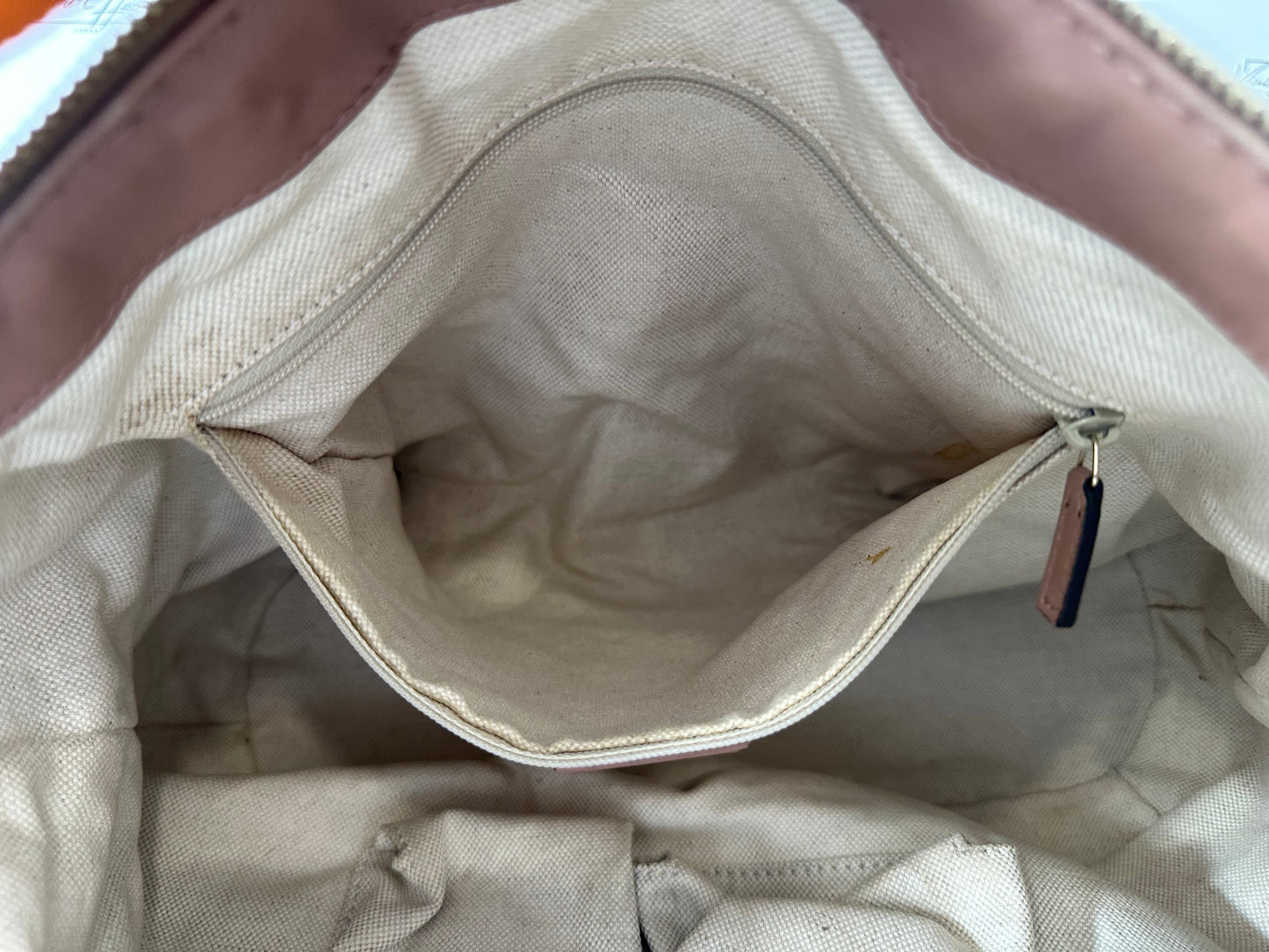 384283 - Gucci Sukey