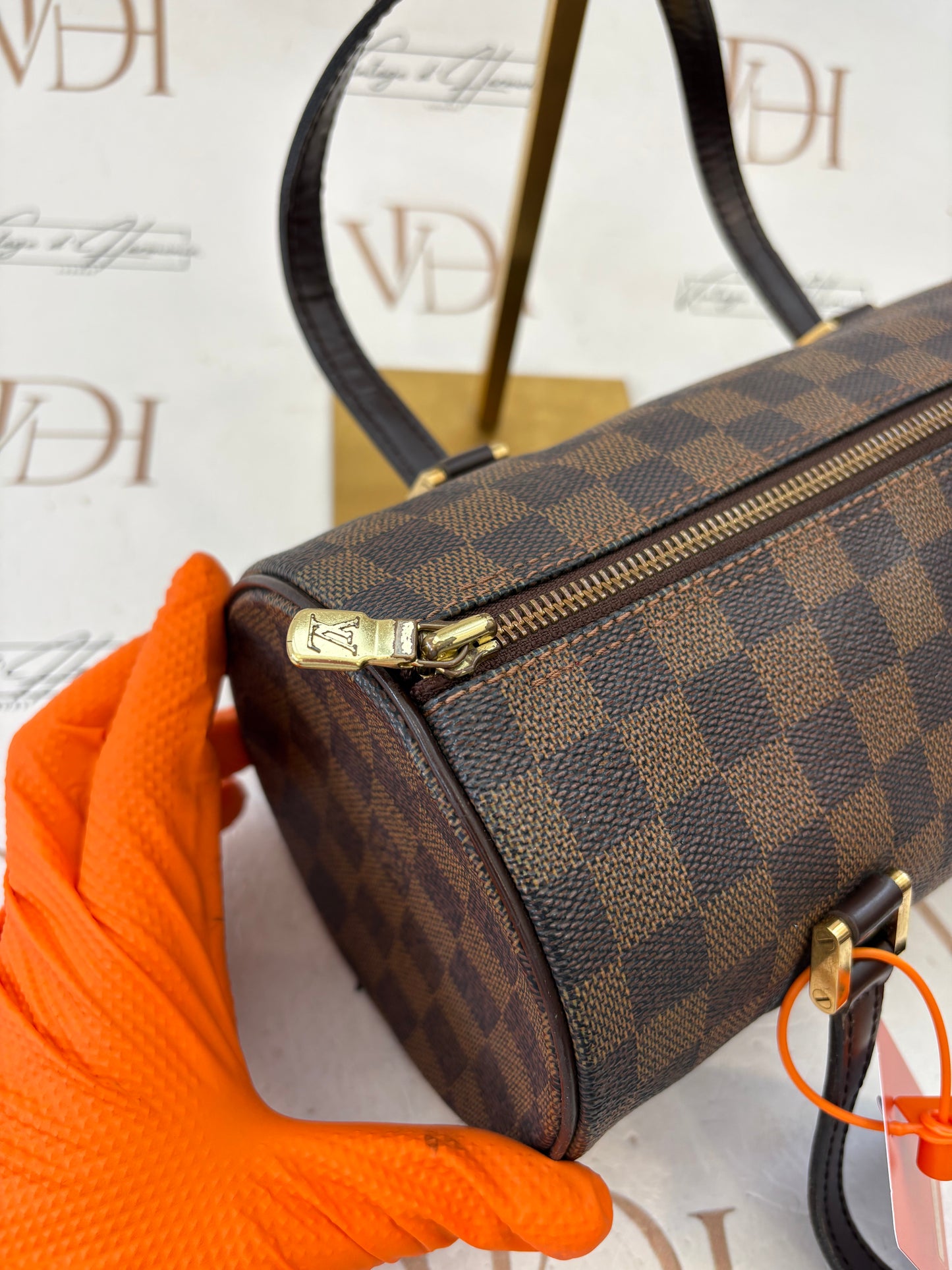 018397 - Louis Vuitton Papillon 26
