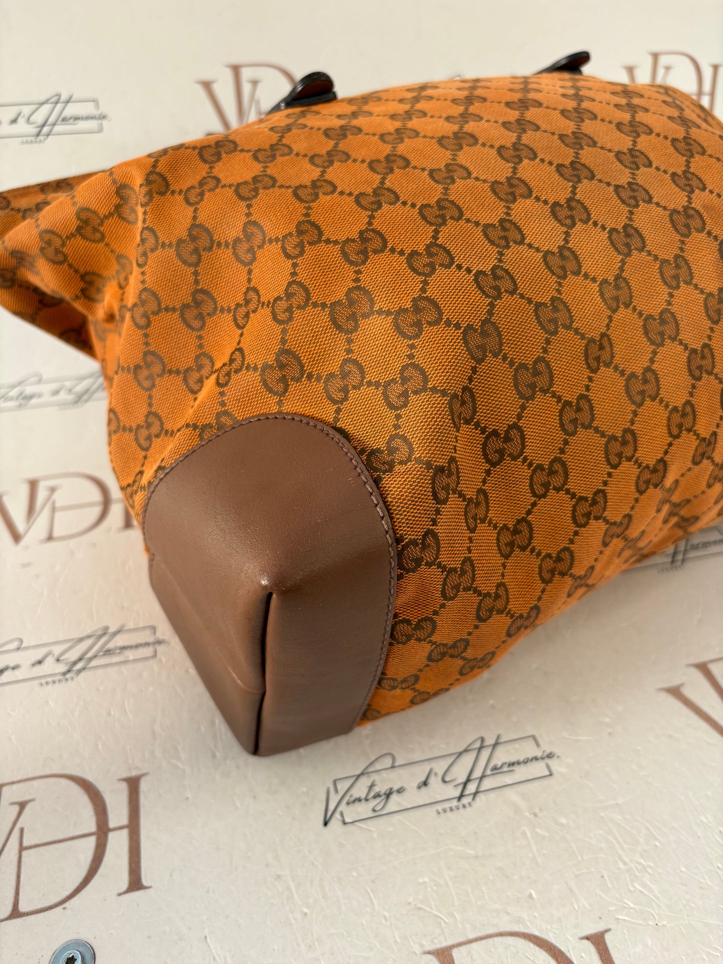 201723 - Gucci Orange
