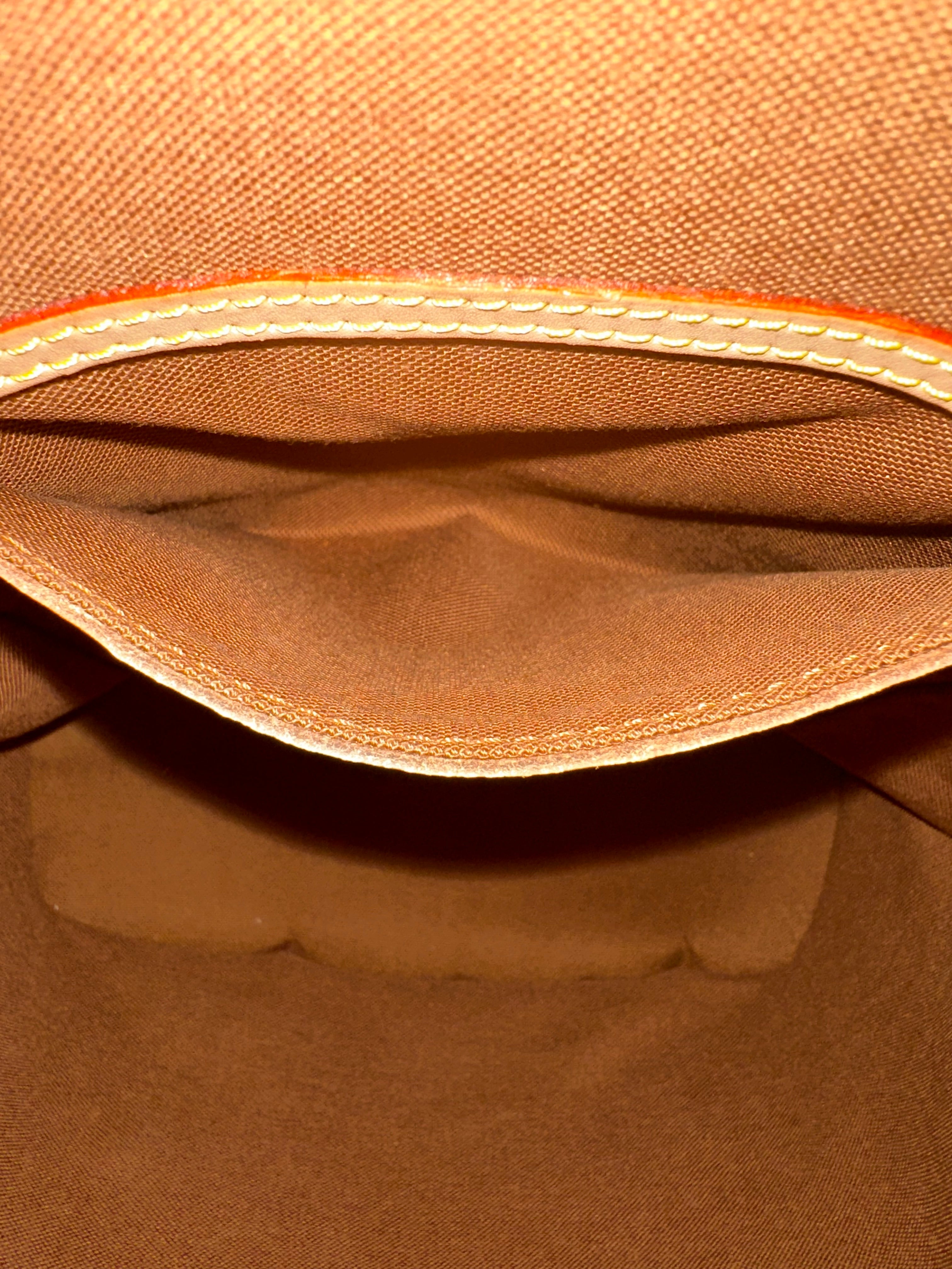 Louis Vuitton Montsouris MM